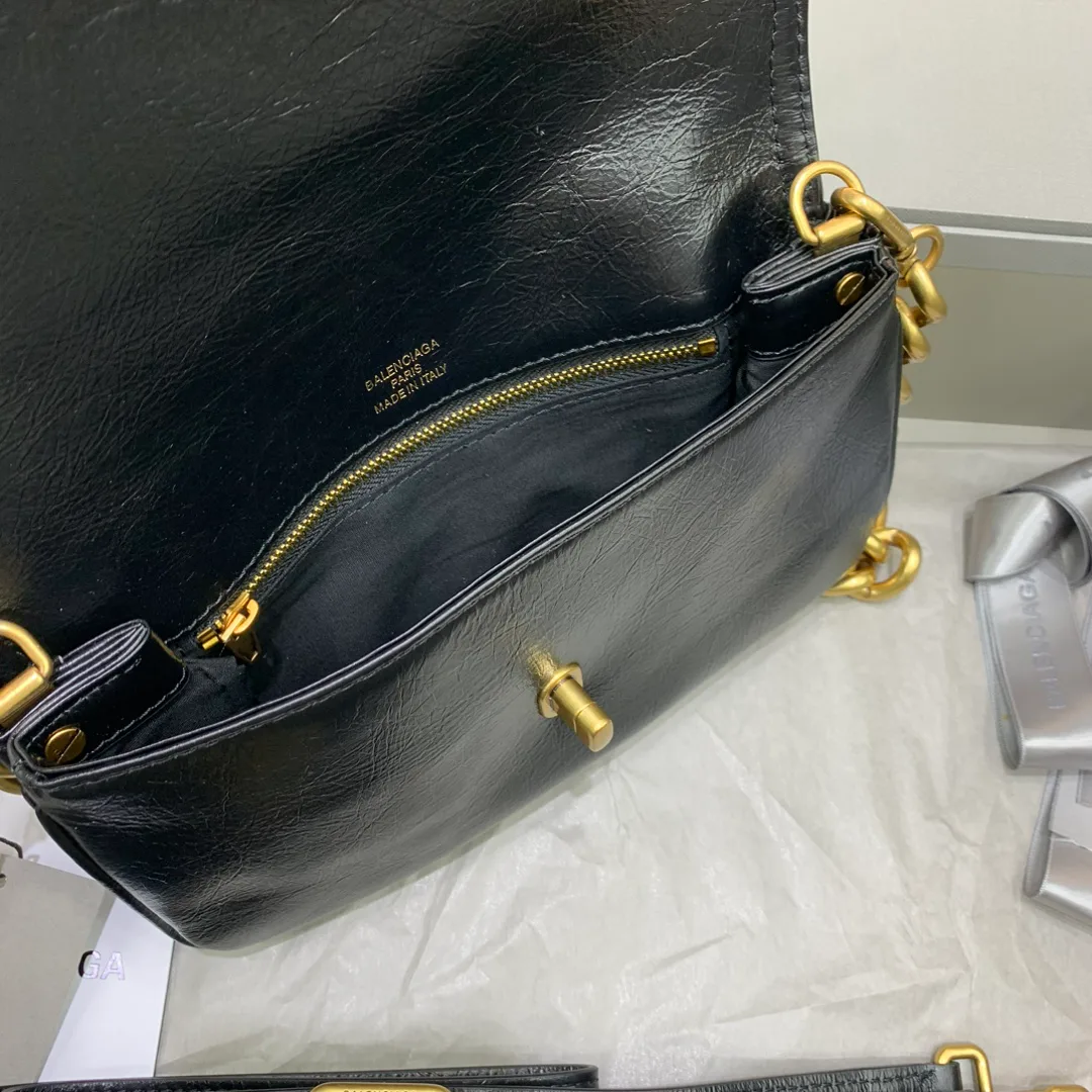Классические Сумки Женские Balenciaga 18136445