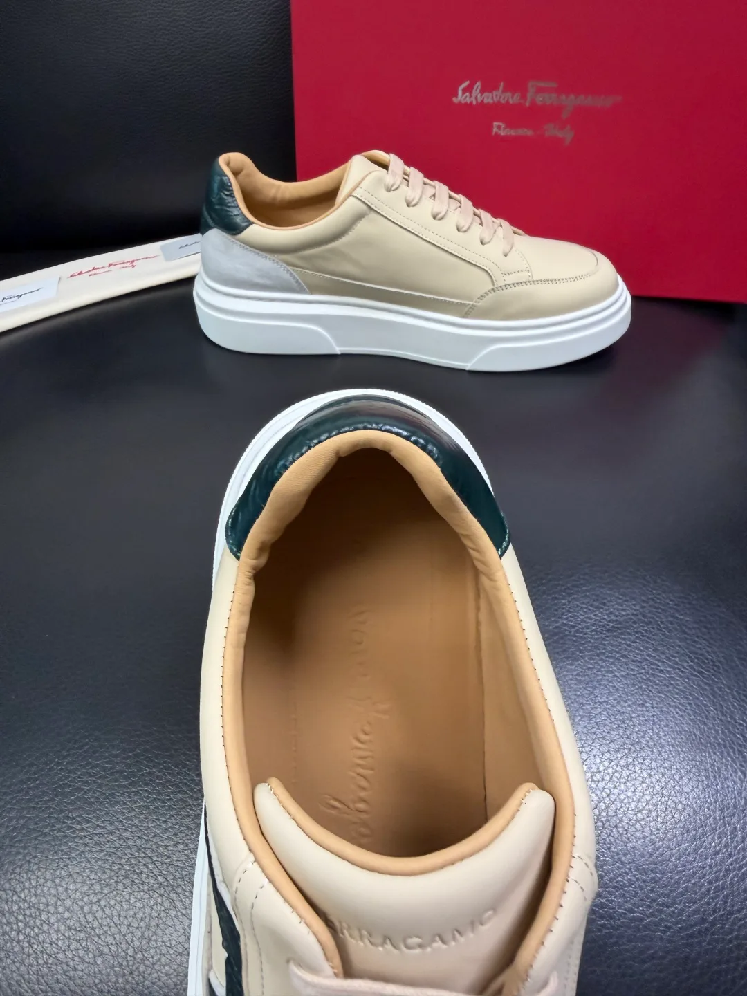 Кеды Женские Salvatore Ferragamo 368962