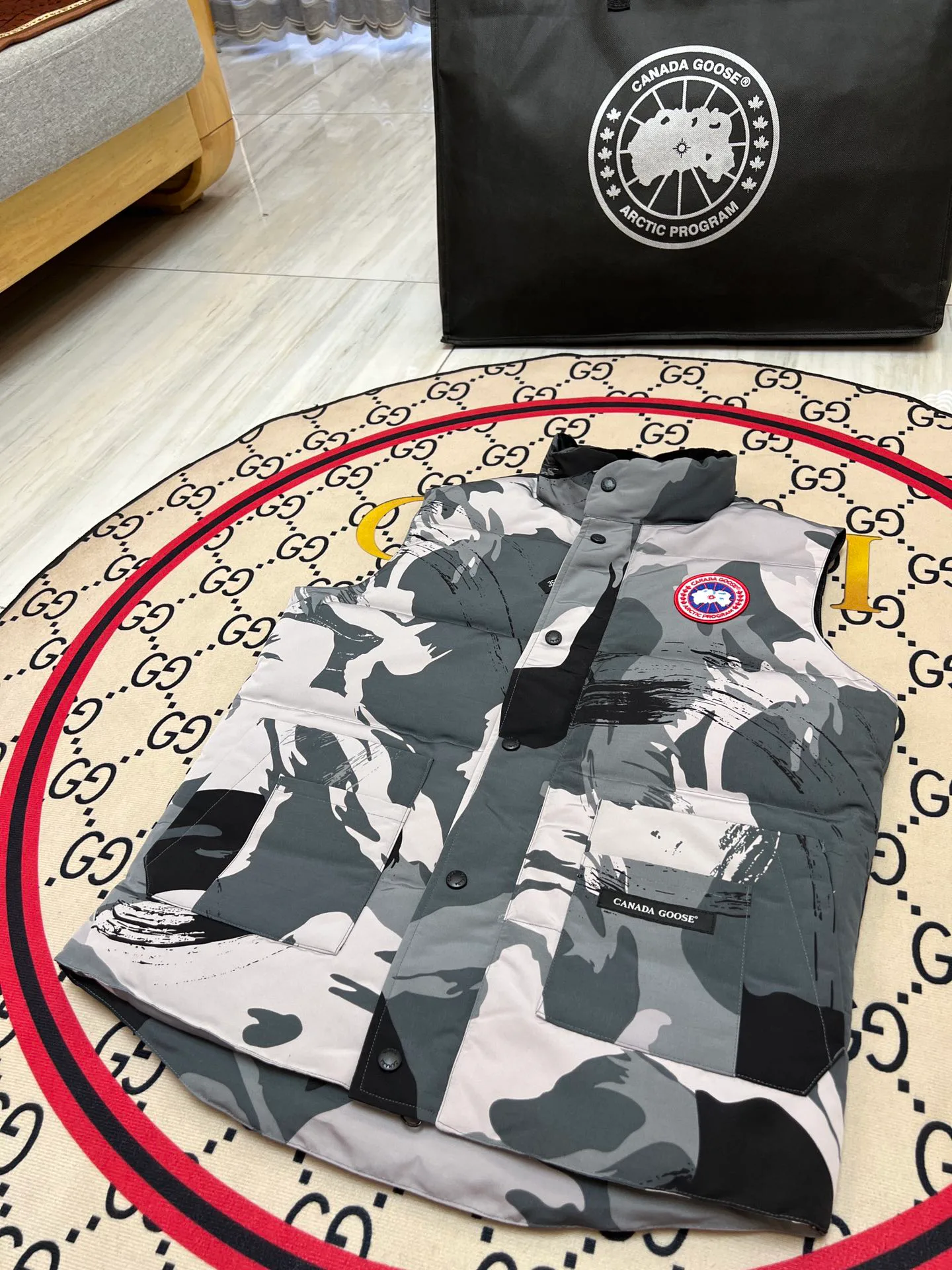 Жилеты Женские Canada Goose 1294359