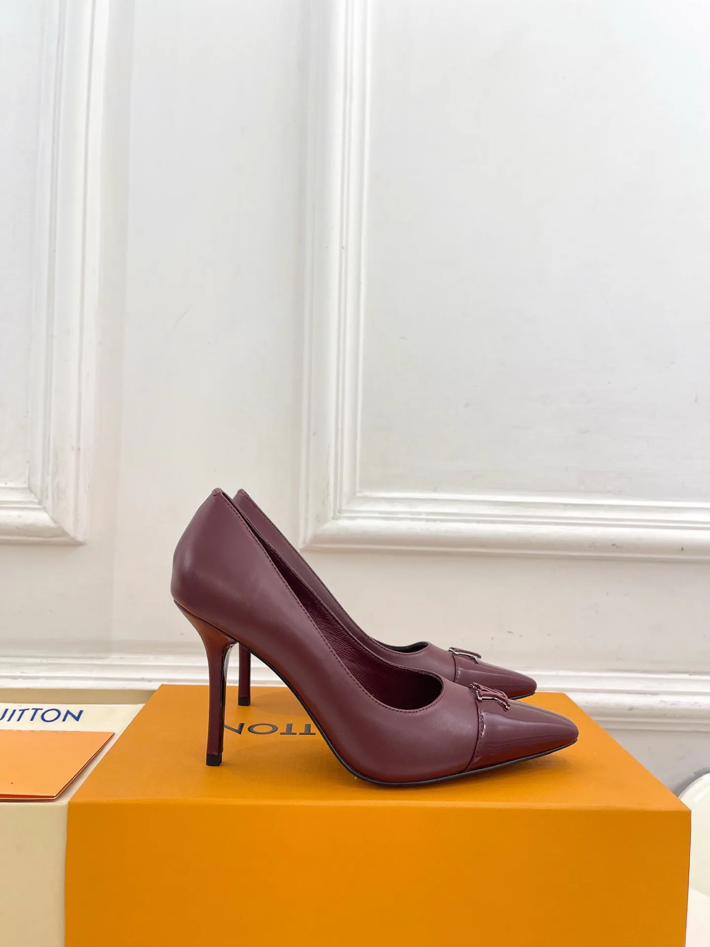 Туфли Женские Louis Vuitton 11539580