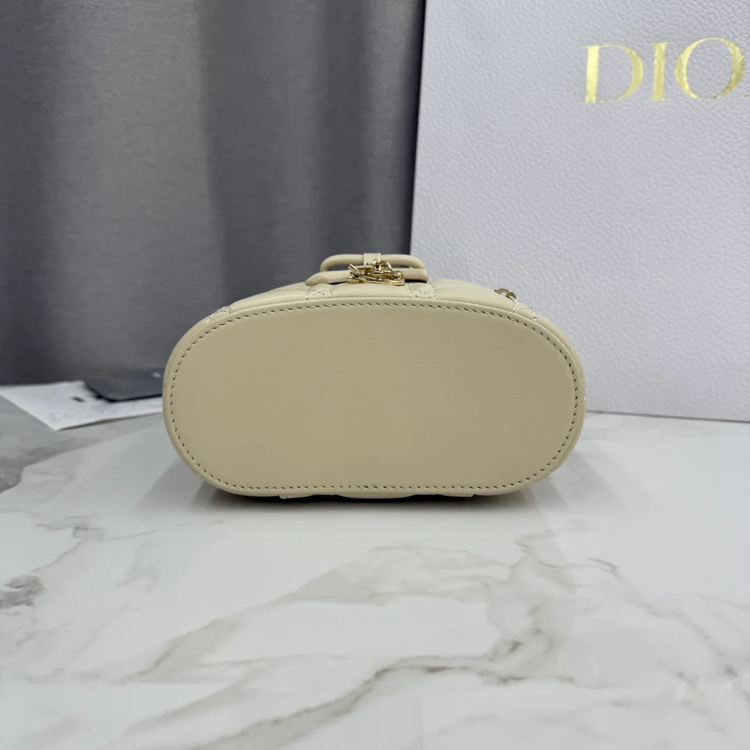 Классические Сумки Женские Christian Dior 11669098