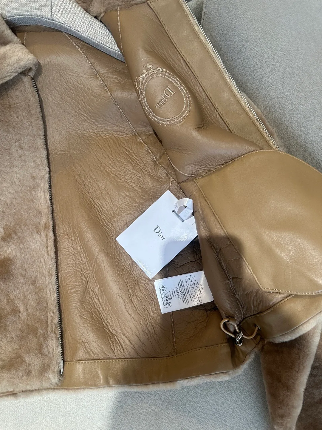 Кожаные Куртки И Дублёнки Женские Christian Dior 18333447