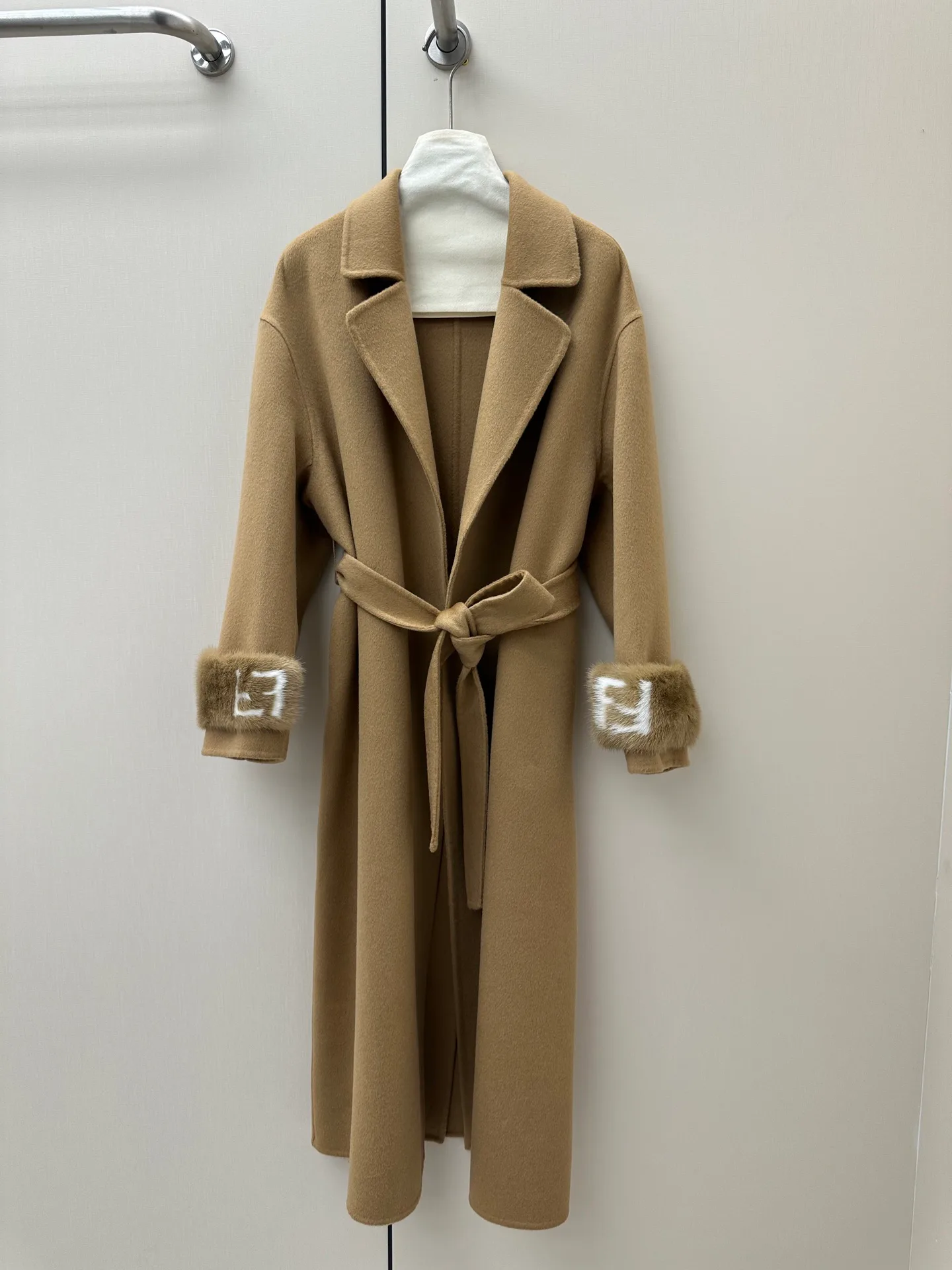 Пальто Женские Fendi 19311163