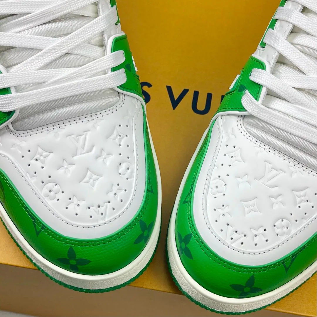 Кроссовки Женские Louis Vuitton 2679369