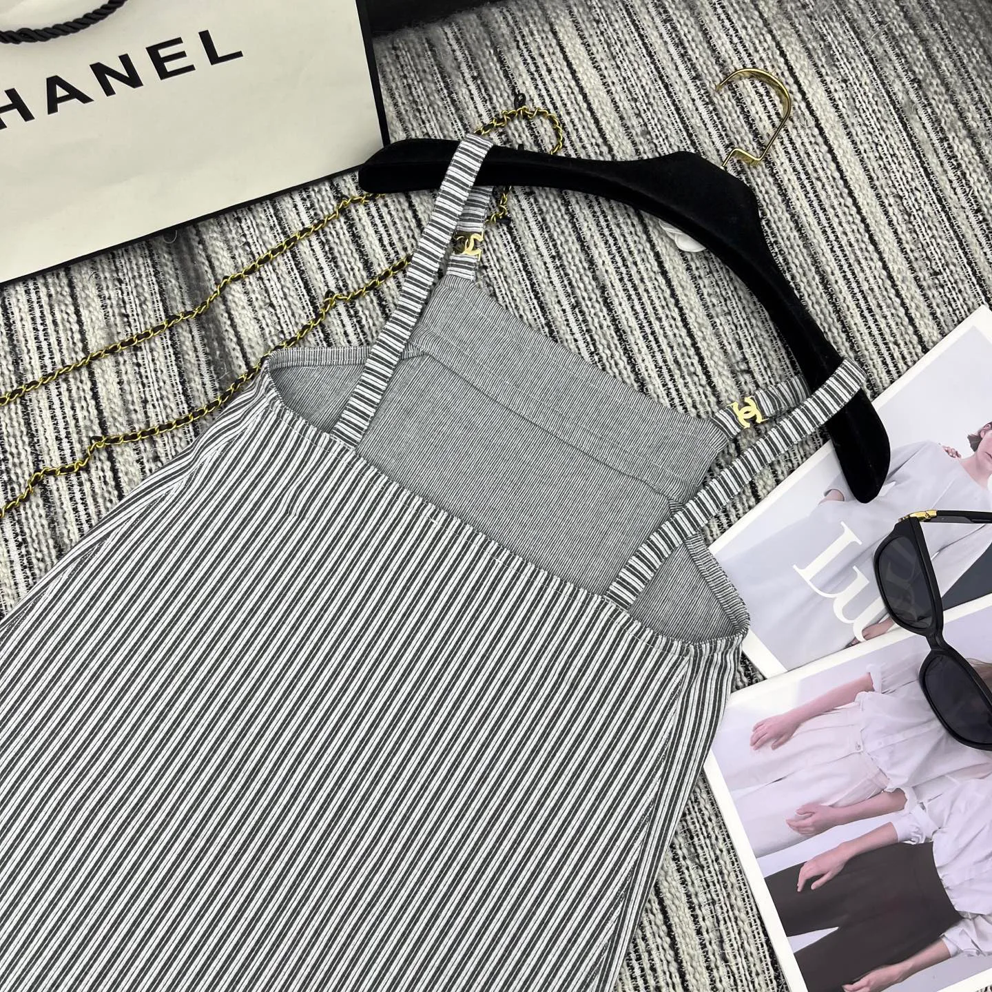 Платья Женские Chanel 18102