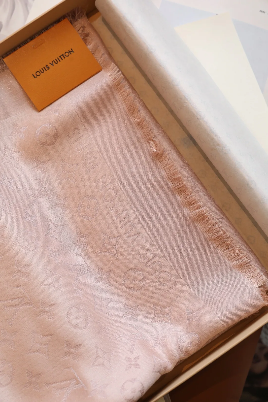 Шарфы Louis Vuitton 370687