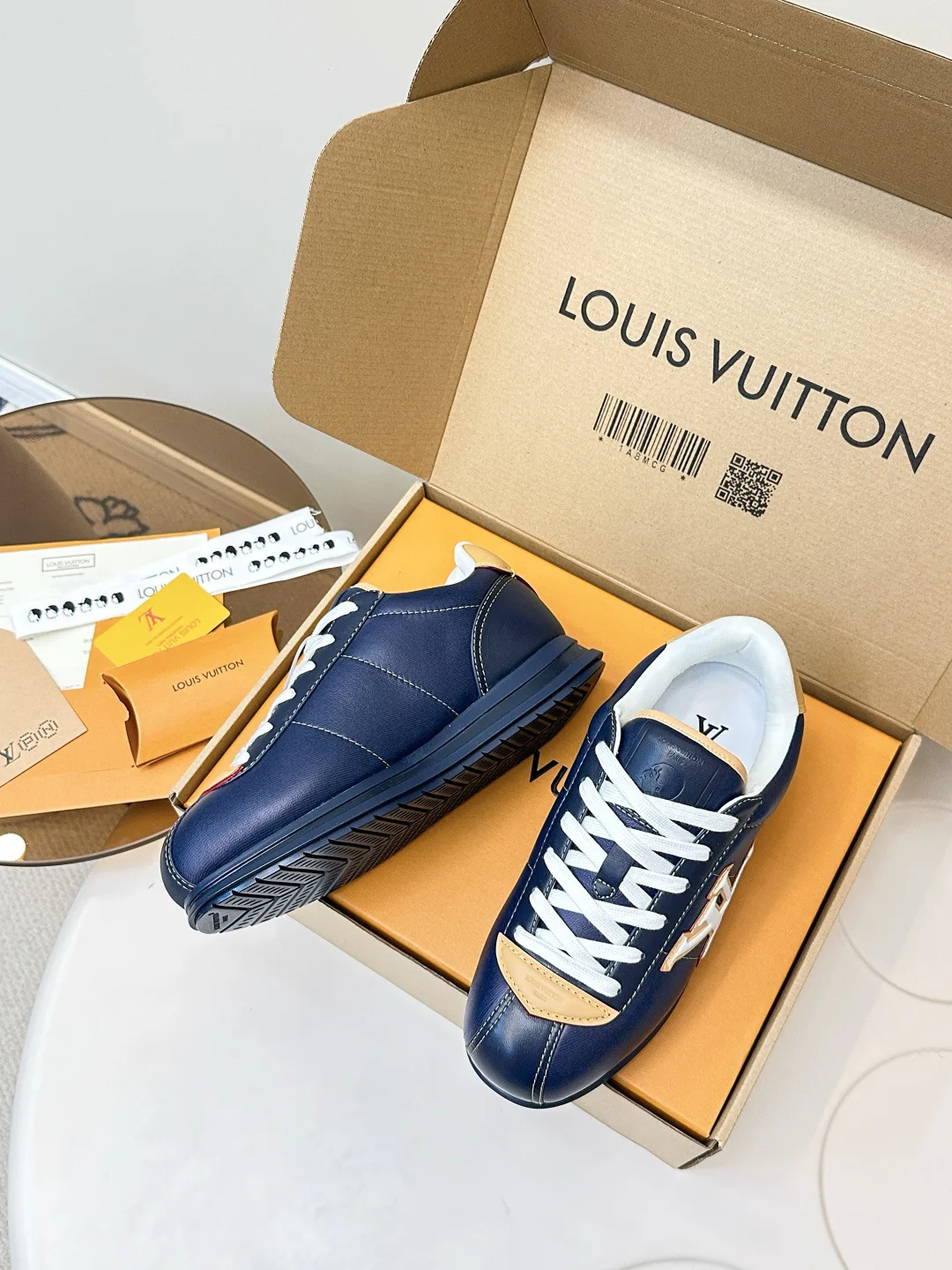 Кроссовки Женские Louis Vuitton 4948540