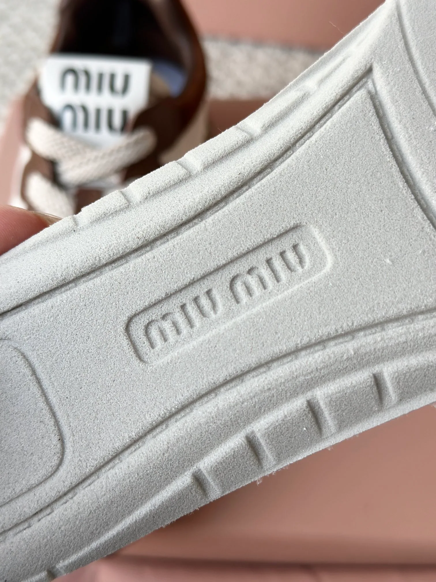 Кроссовки Женские Miu Miu 18006185