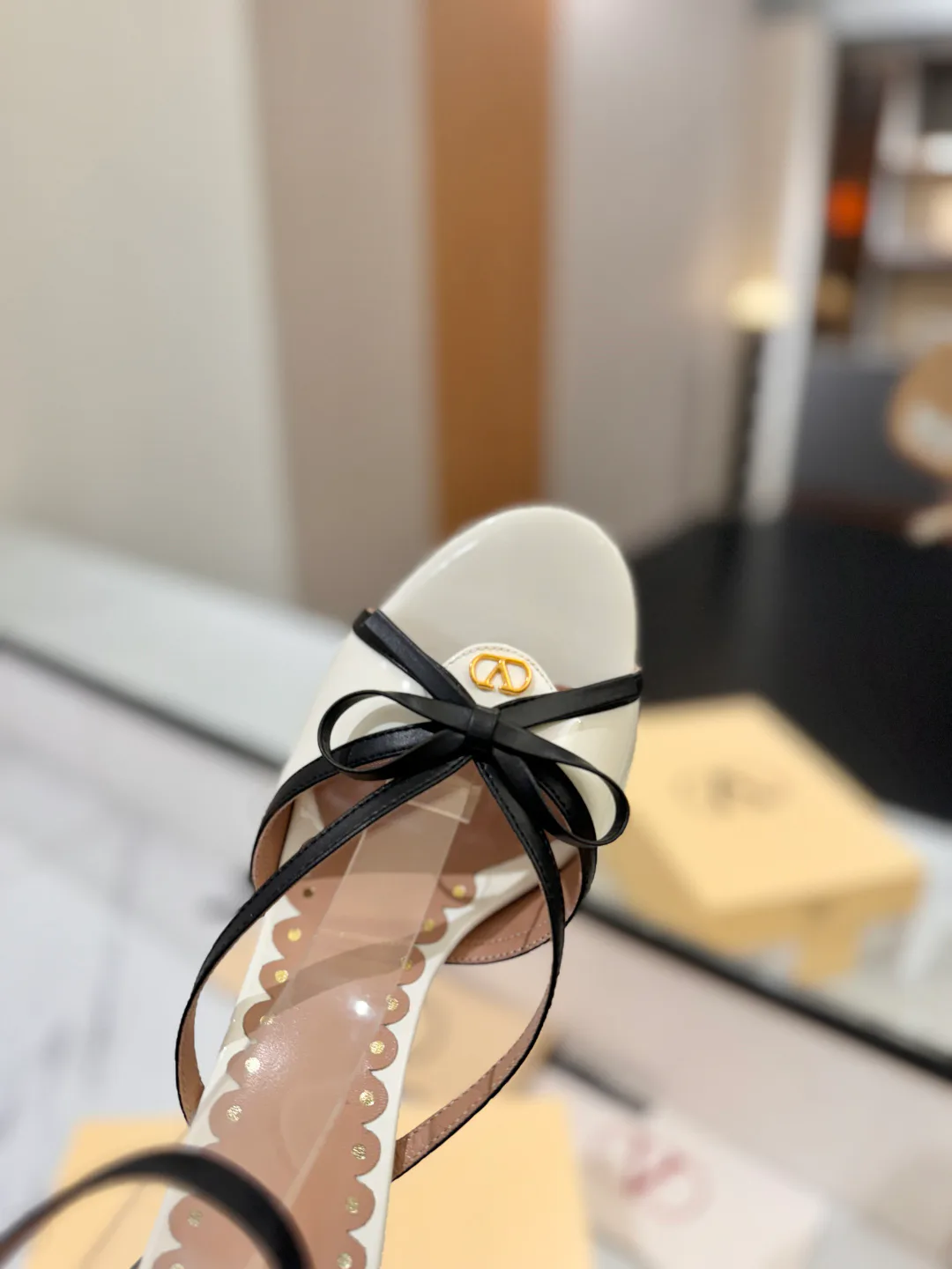 Босоножки Женские Valentino 10026774