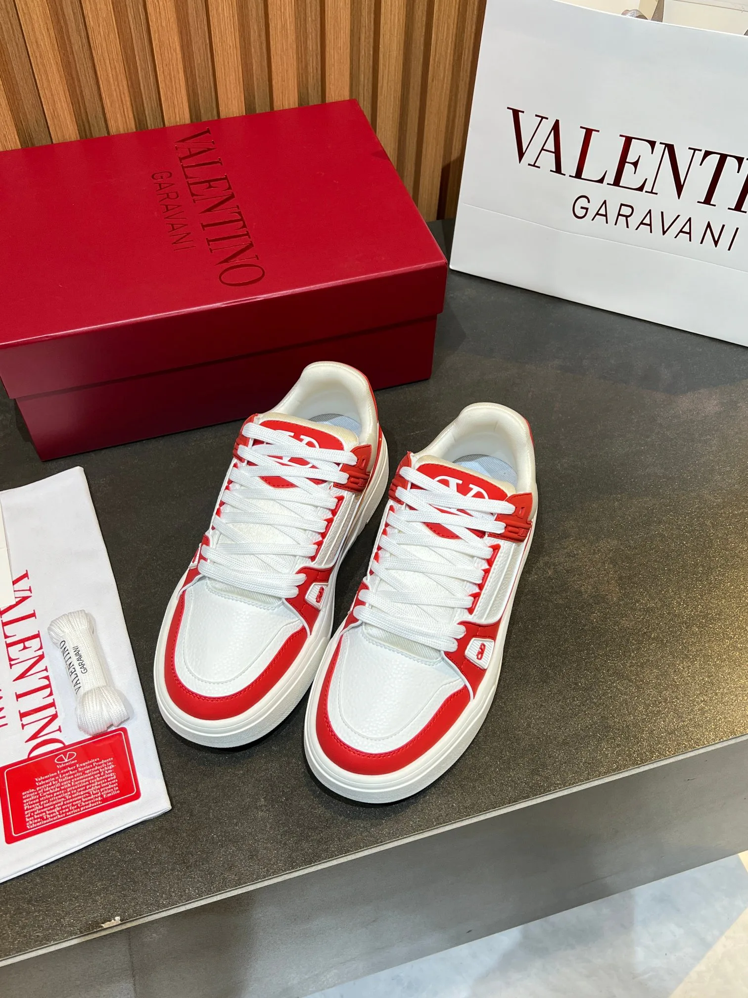 Кроссовки Женские Valentino 11575967