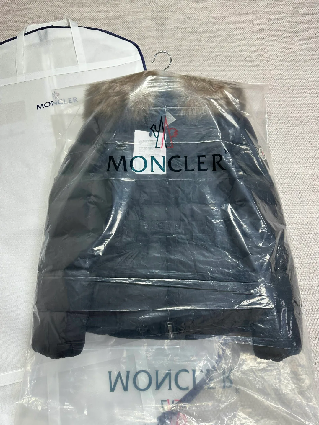 Куртки И Пуховики Женские Moncler 18538722