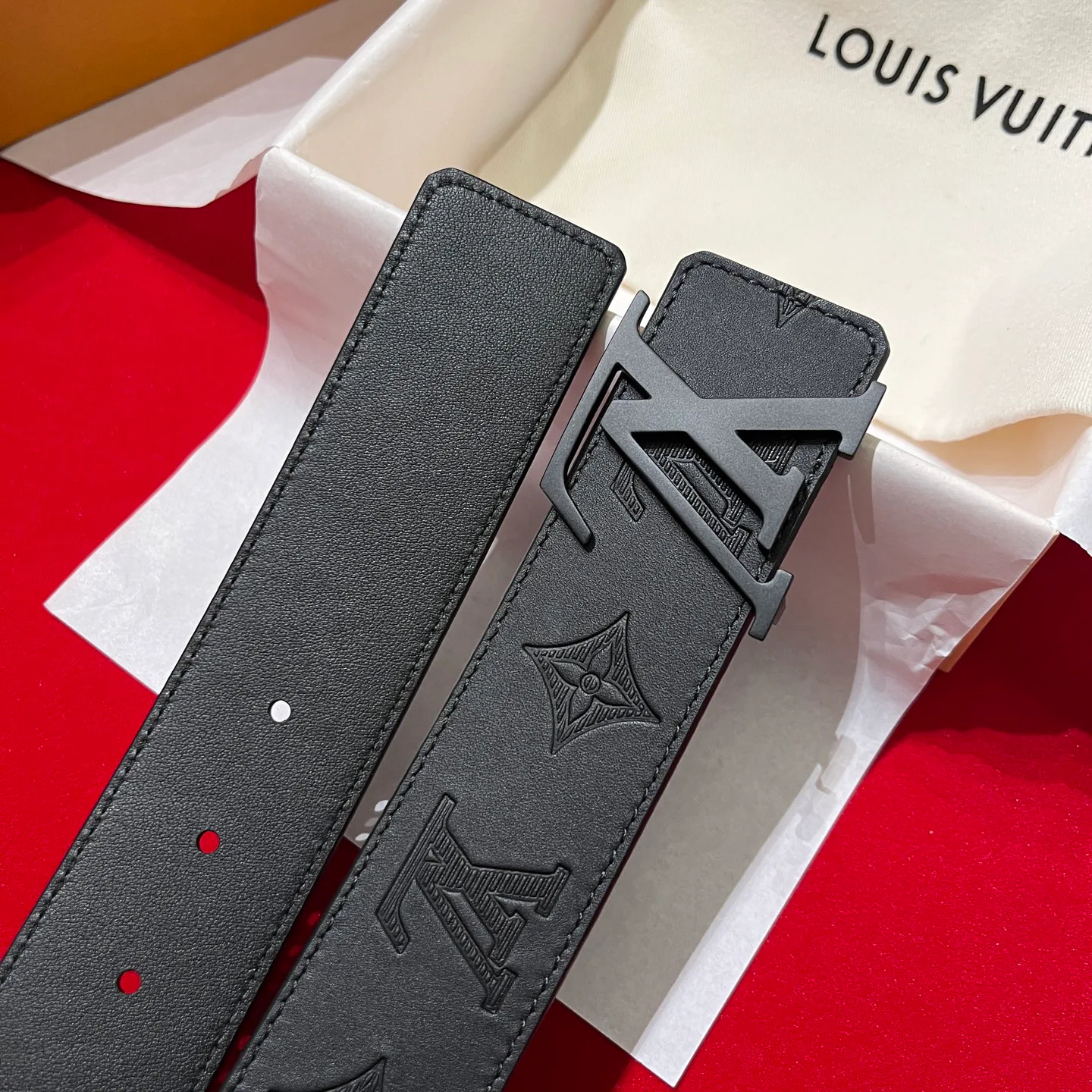 Ремни Louis Vuitton 17645362