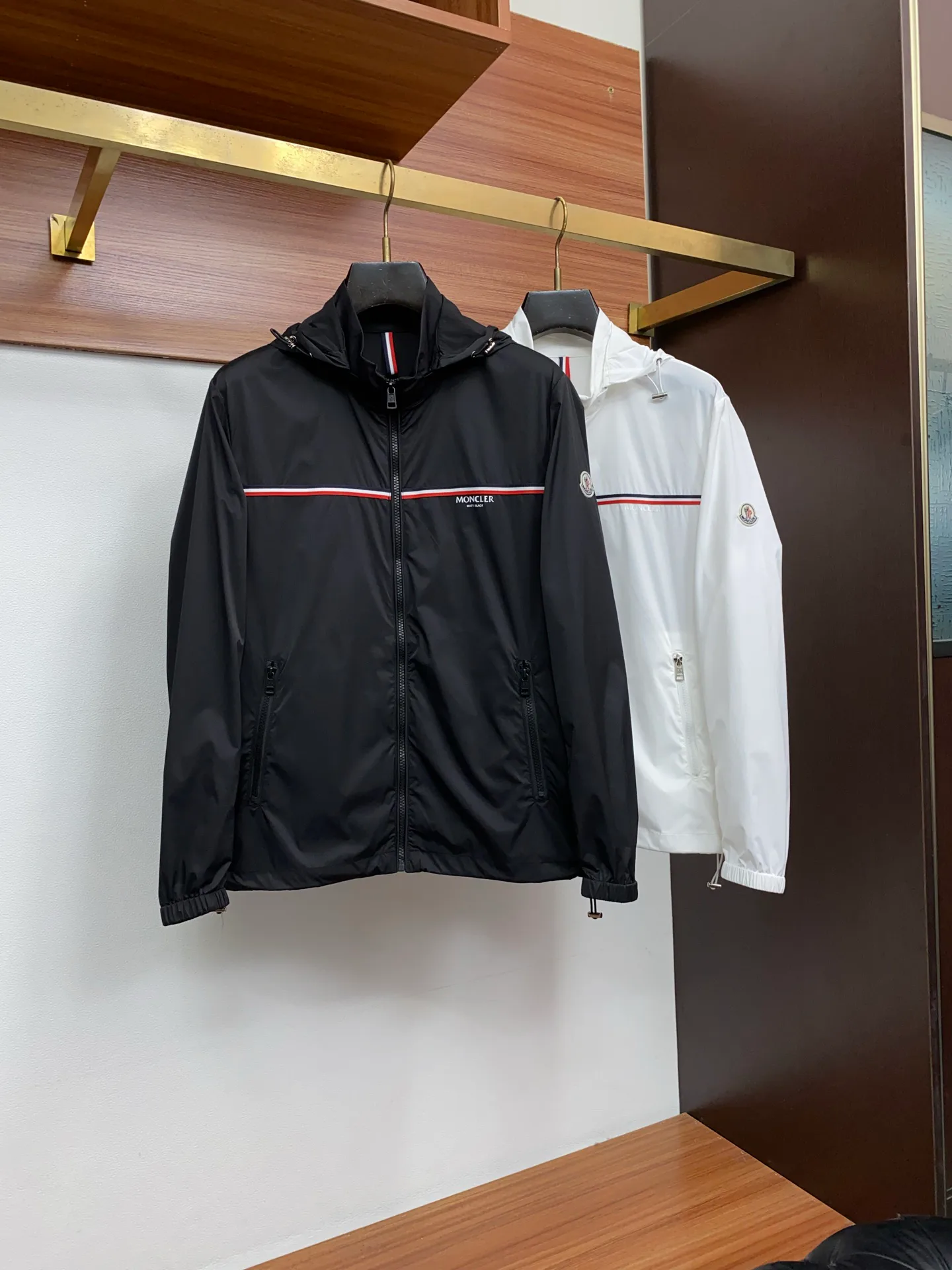 Куртки И Пуховики Мужские Moncler 17510127