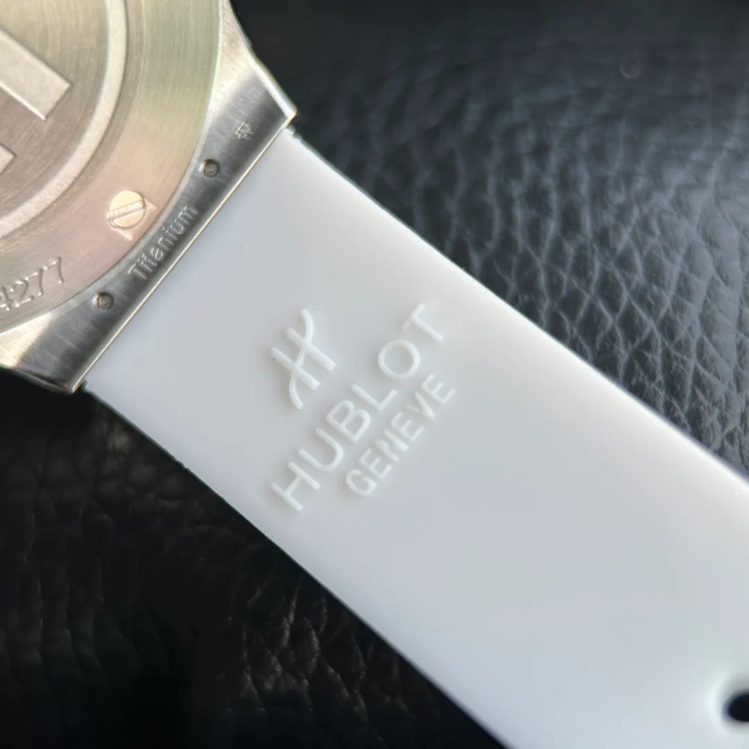 Часы Женские Hublot 17629713