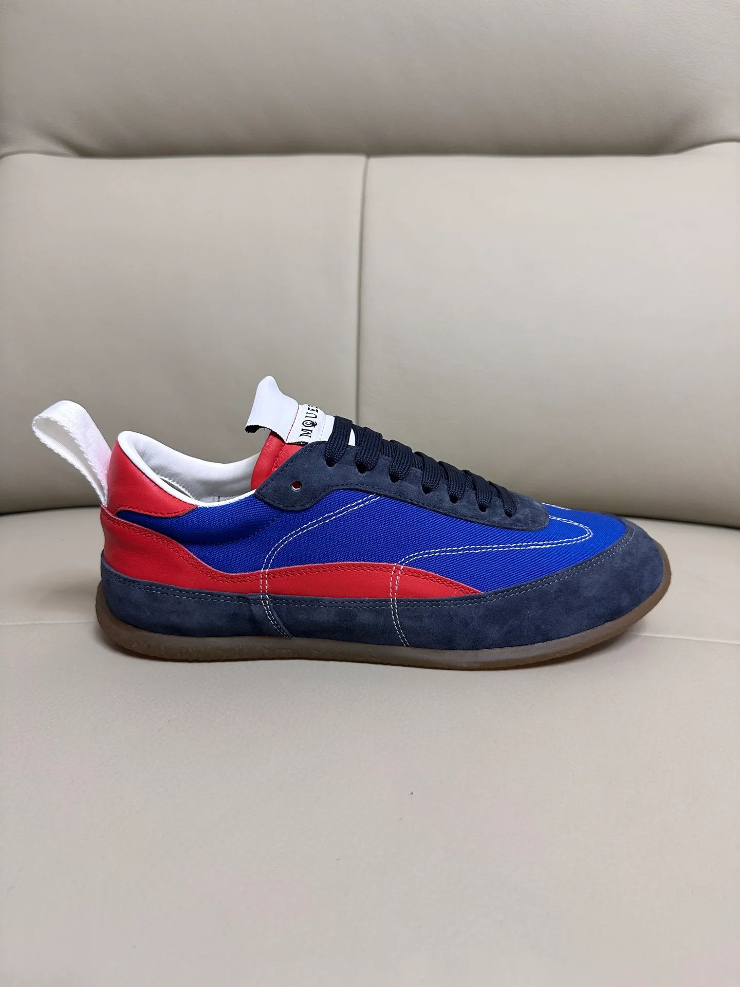 Кроссовки Женские Alexander Mcqueen 18616750