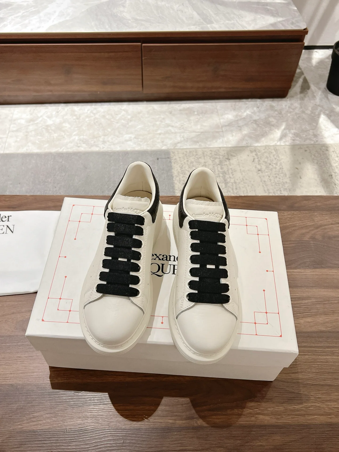 Кроссовки Женские Alexander Mcqueen 3500465