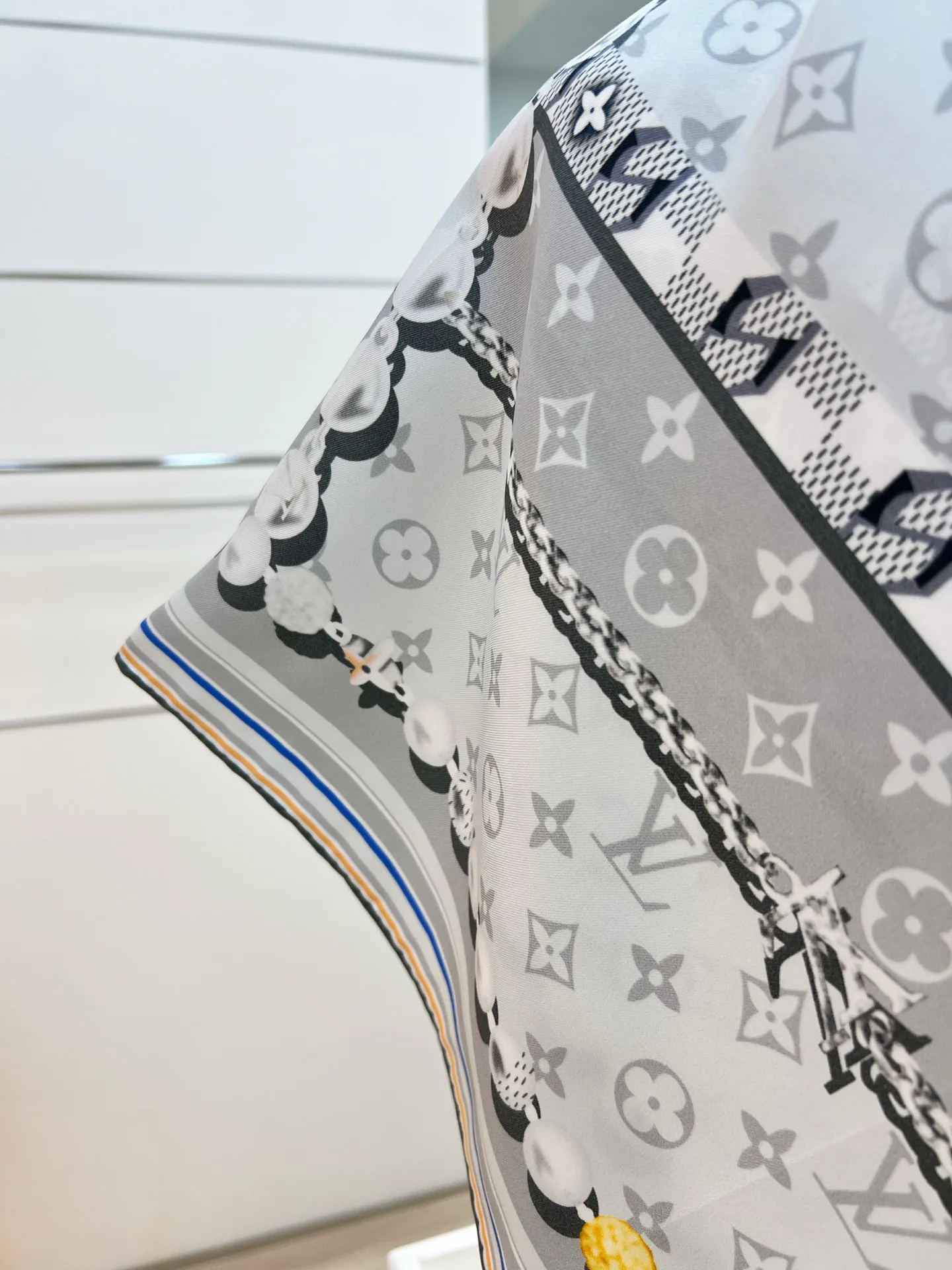 Платки Louis Vuitton 11613495