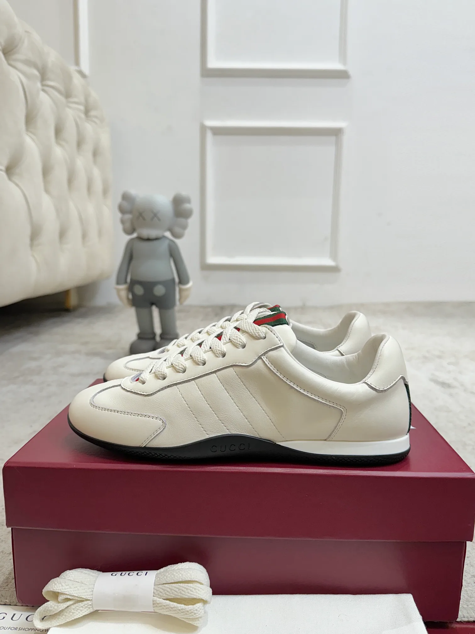 Кроссовки Женские Gucci 945083