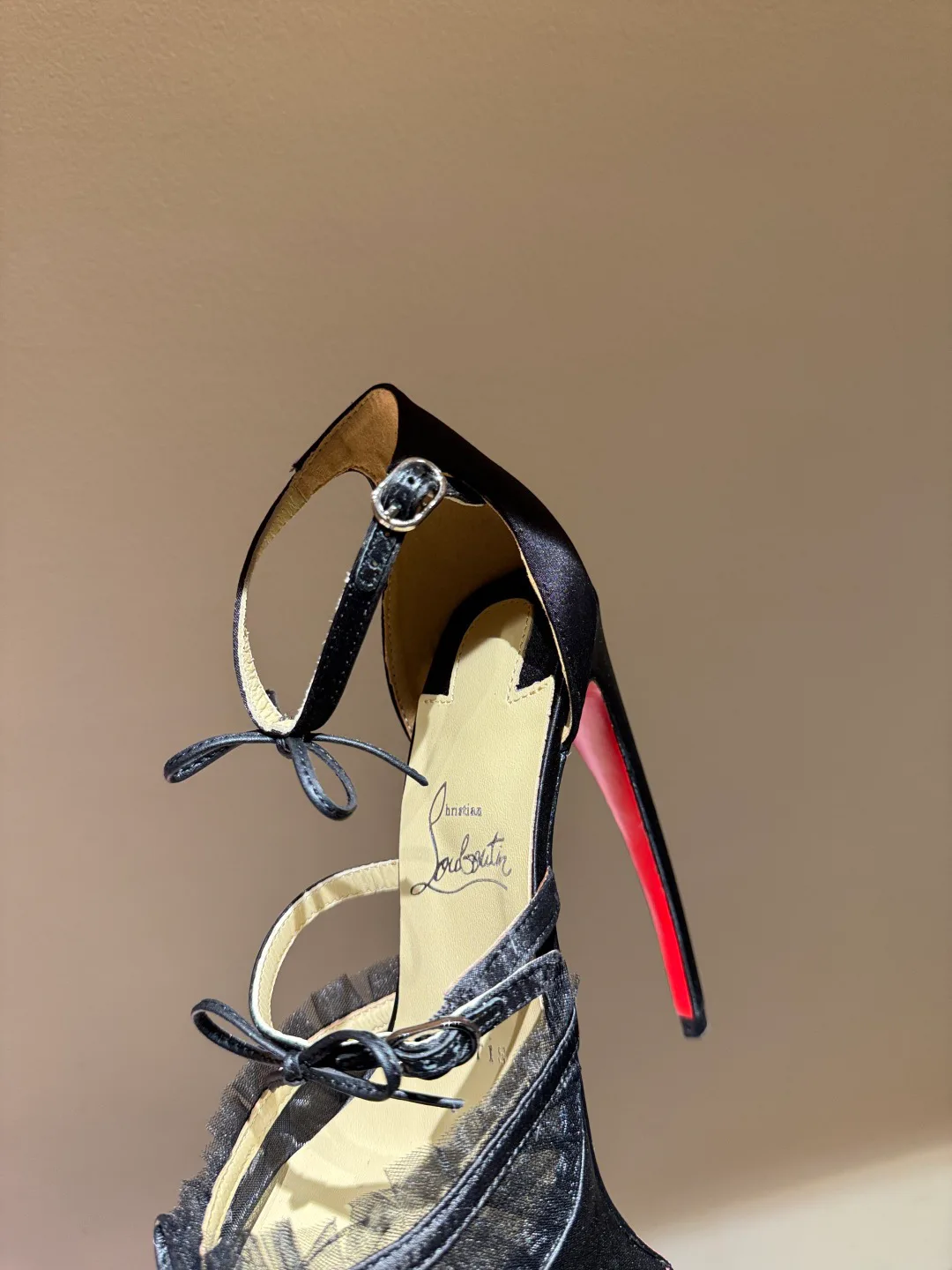 Туфли Женские Christian Louboutin 4743755