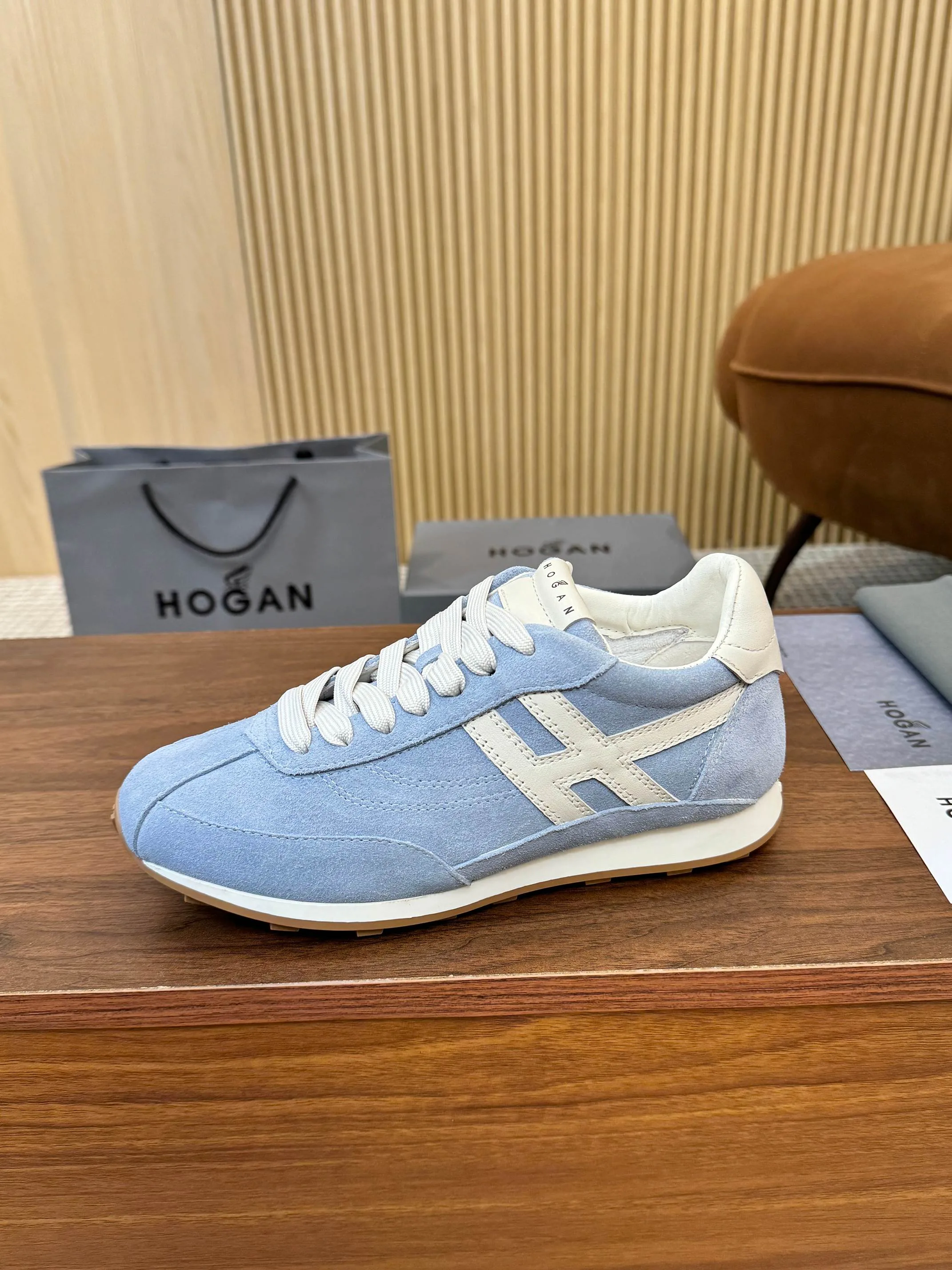 Кроссовки Женские Hogan 11745751