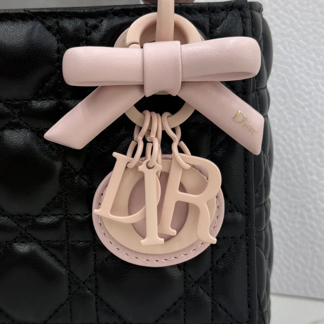 Классические Сумки Женские Christian Dior 17463949