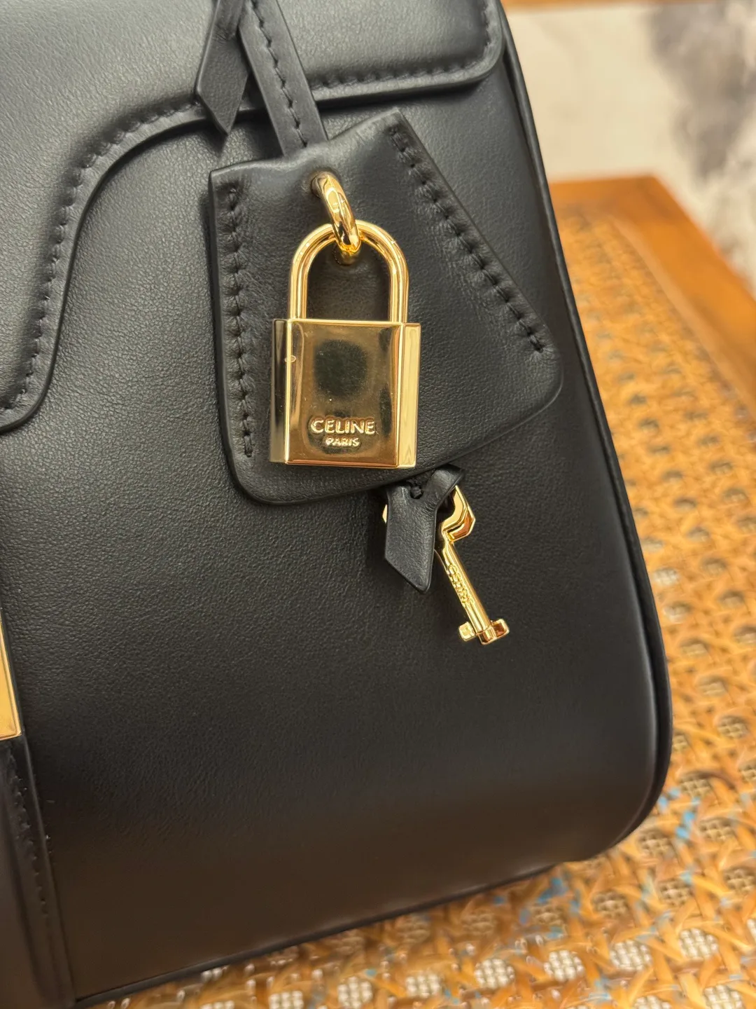 Классические Сумки Женские Celine 11607777