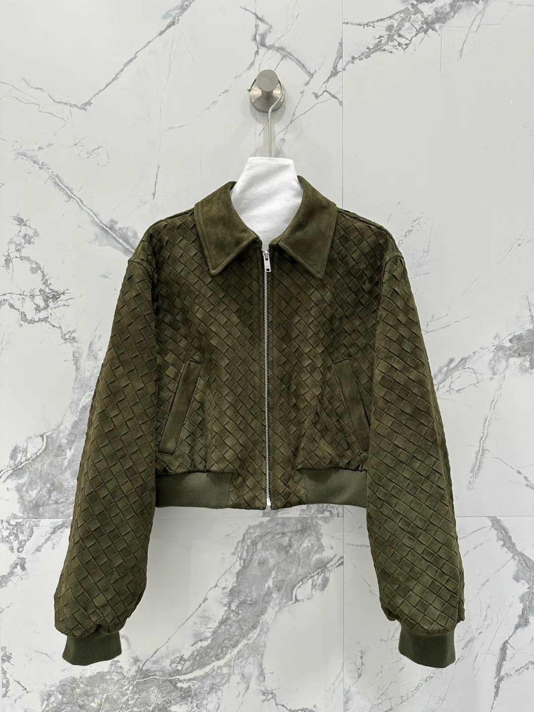 Кожаные Куртки И Дублёнки Женские Bottega Veneta 17283618