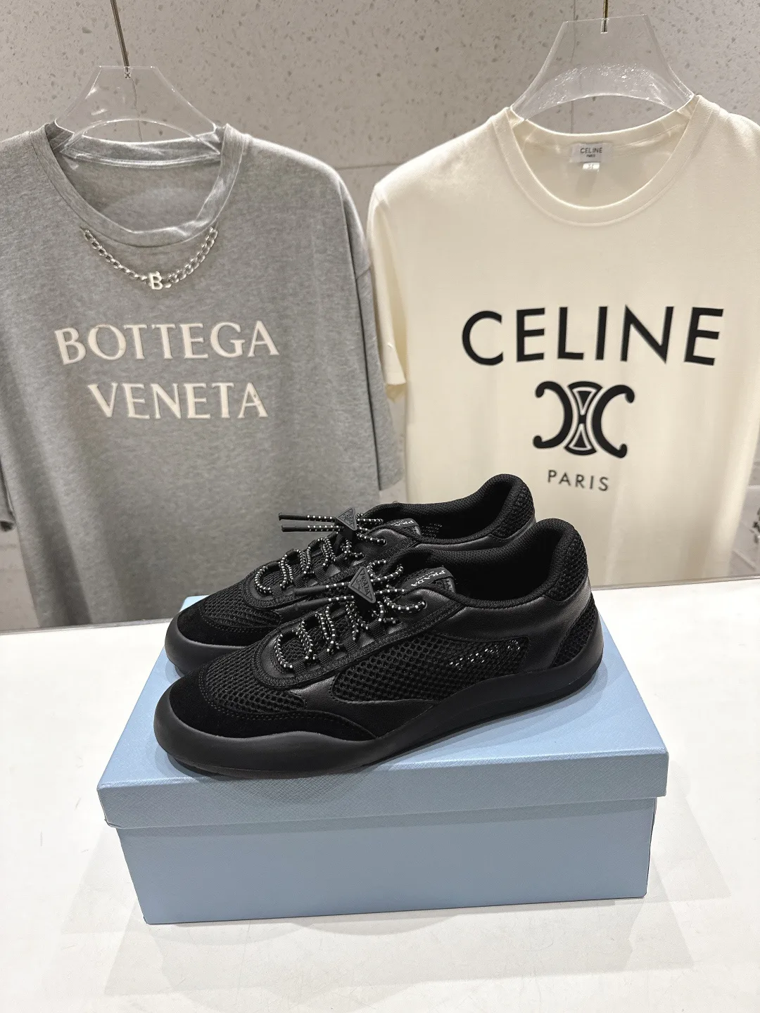 Кроссовки Женские Prada 13218159