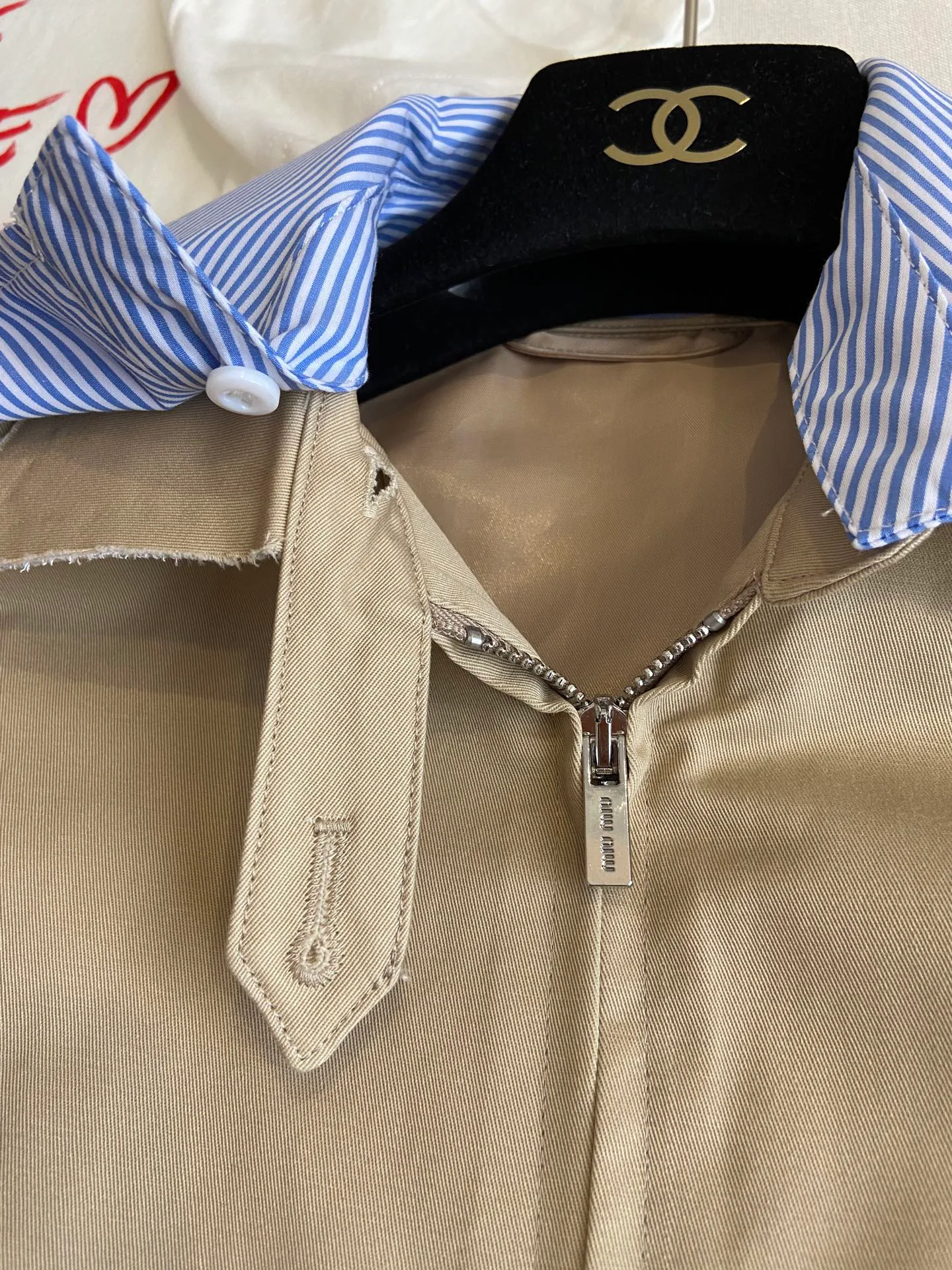Куртки И Пуховики Женские Miu Miu 18088900