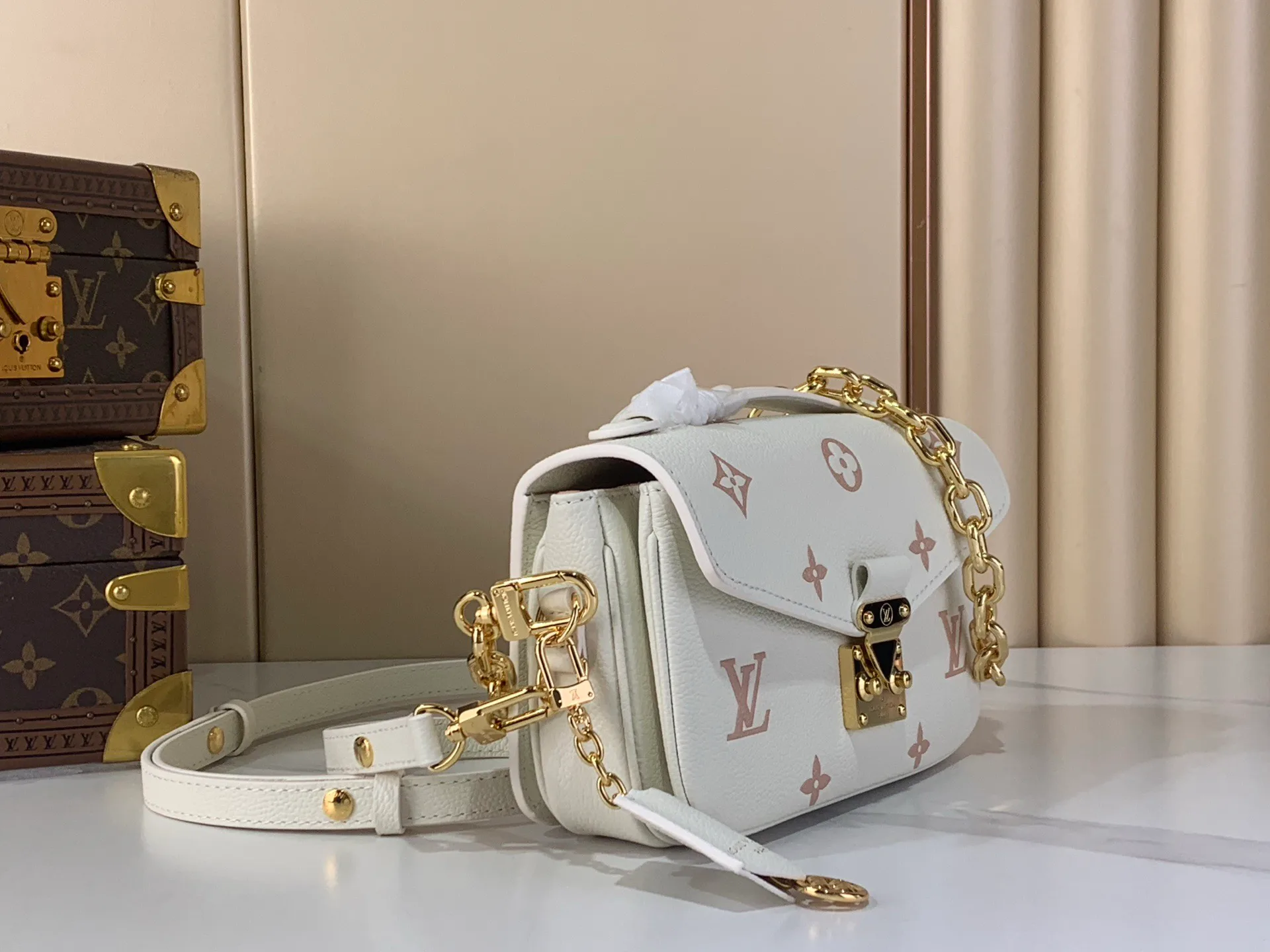 Классические Сумки Женские Louis Vuitton 1547168