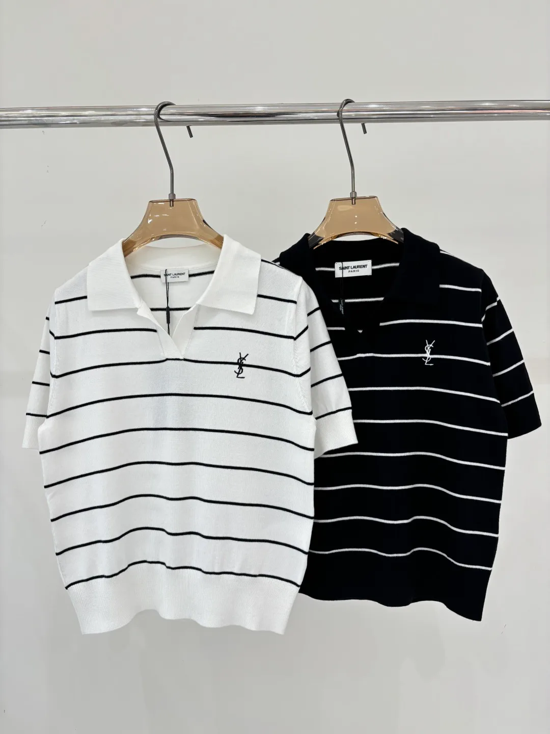 Футболки Женские Saint Laurent 13340300