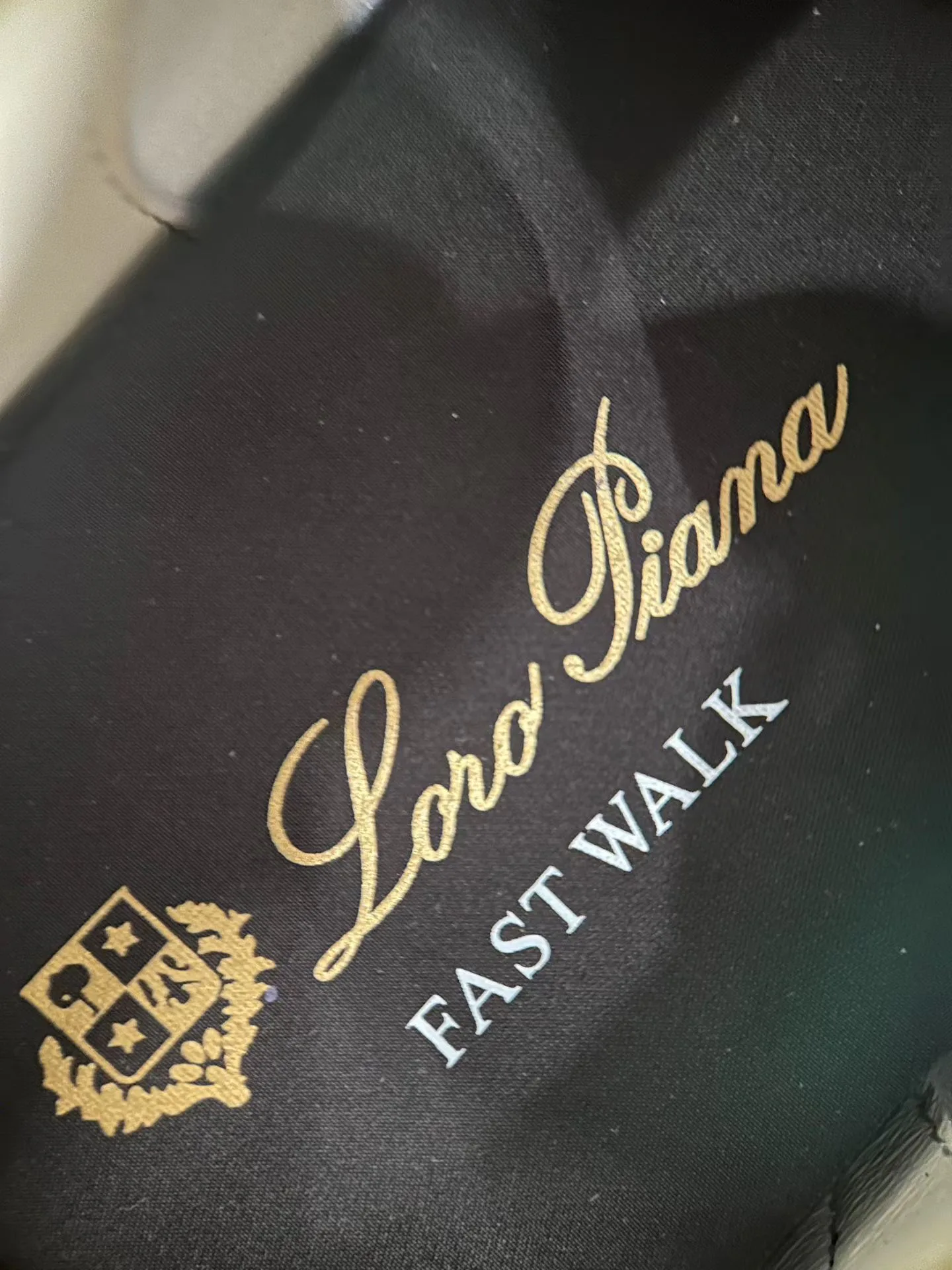 Кроссовки Женские Loro Piana 18267417