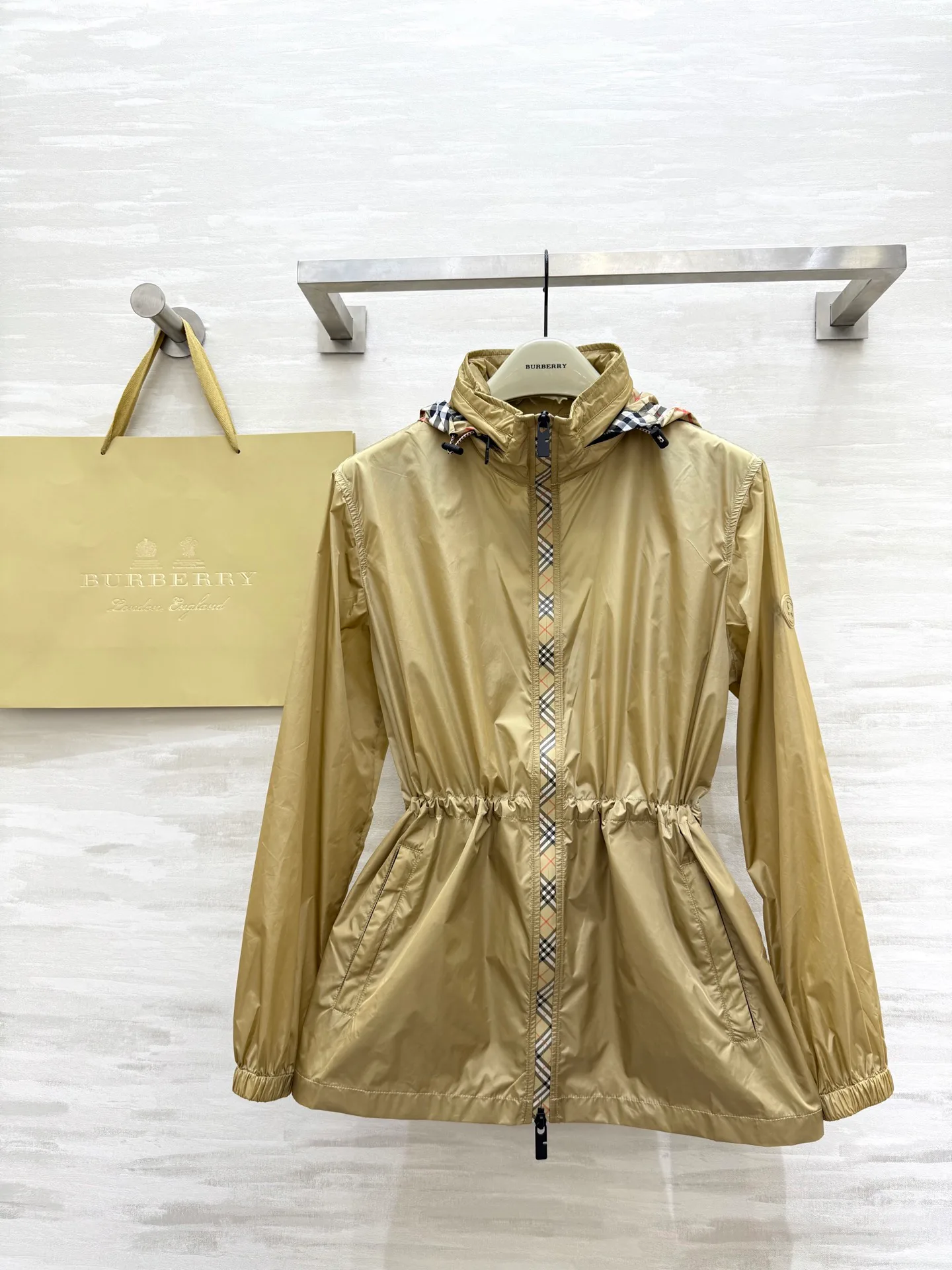Пальто Женские Burberry 10117672