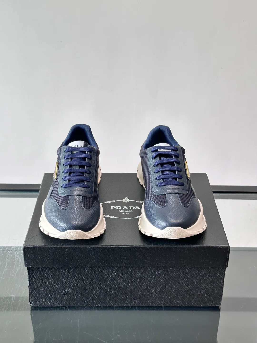 Кроссовки Мужские Prada 18055726
