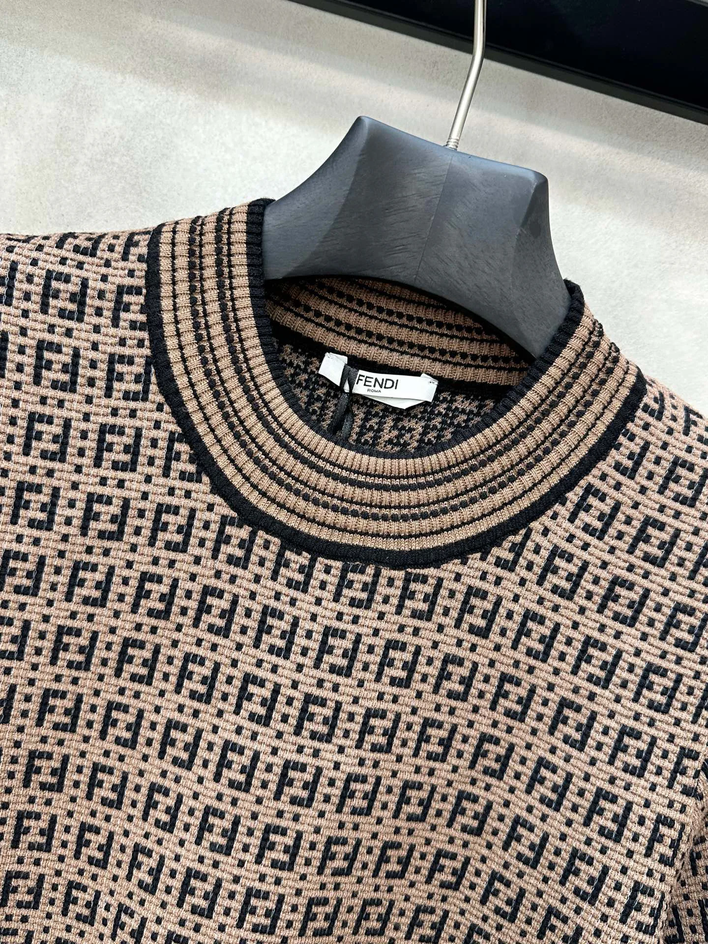 Джемперы И Свитеры Женские Fendi 12951779