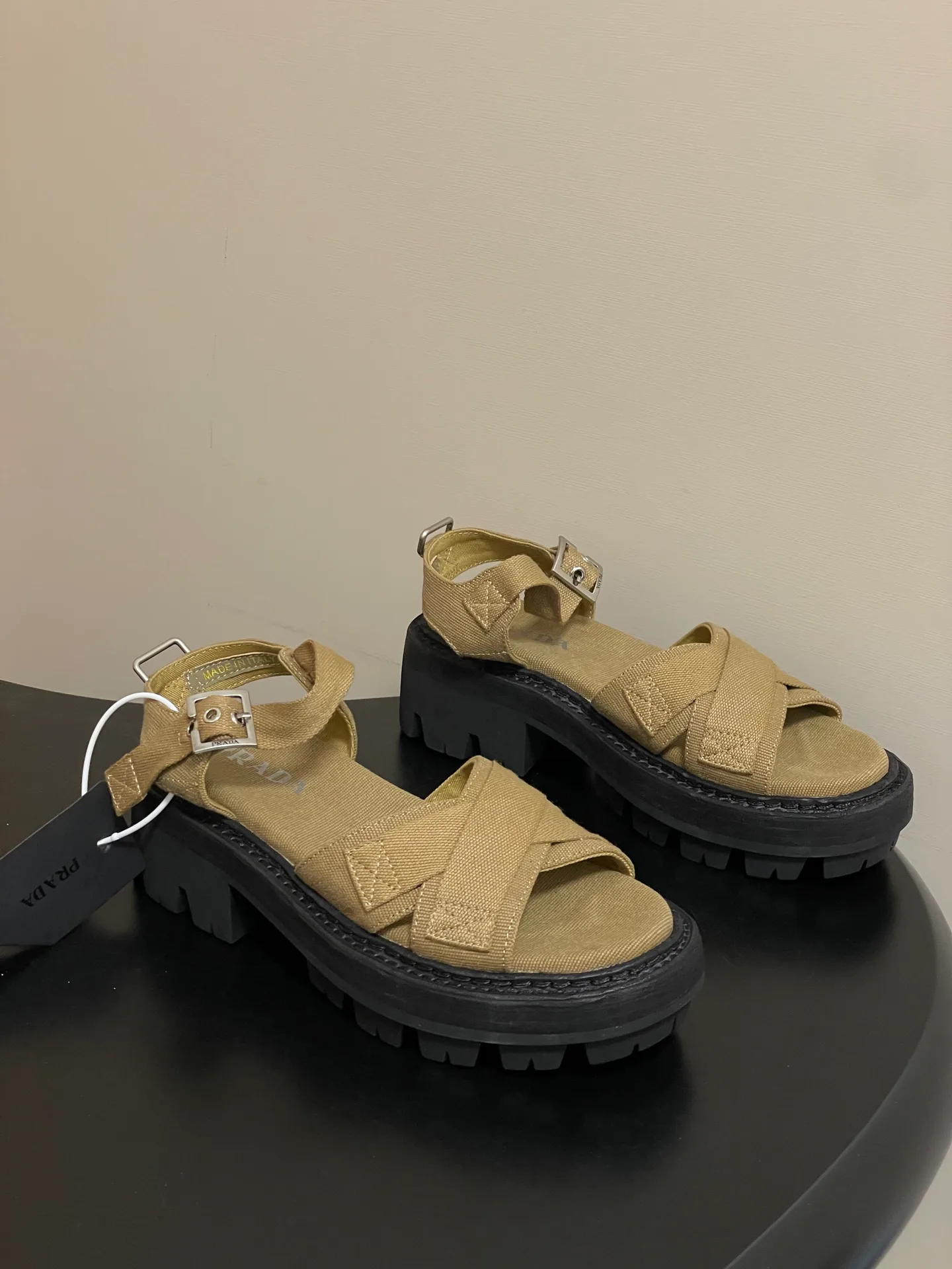 Босоножки Женские Prada 12810958