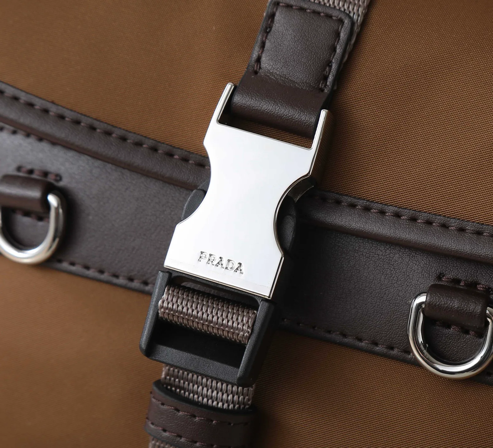 Сумки На Ремне Женские Prada 12757363