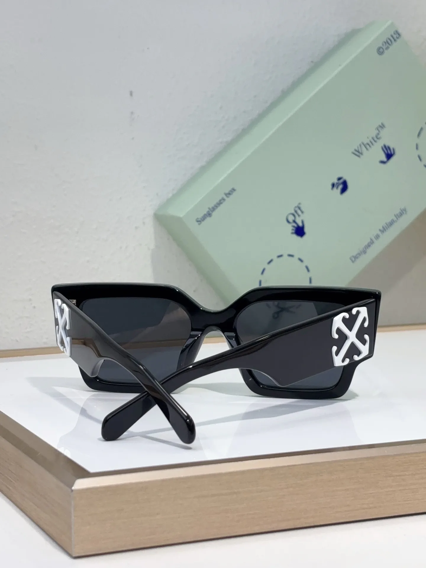Очки Off-White 18338500
