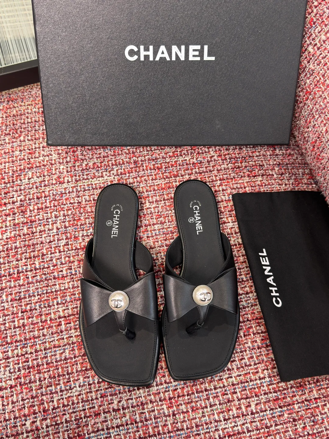 Шлепанцы Женские Chanel 17480148