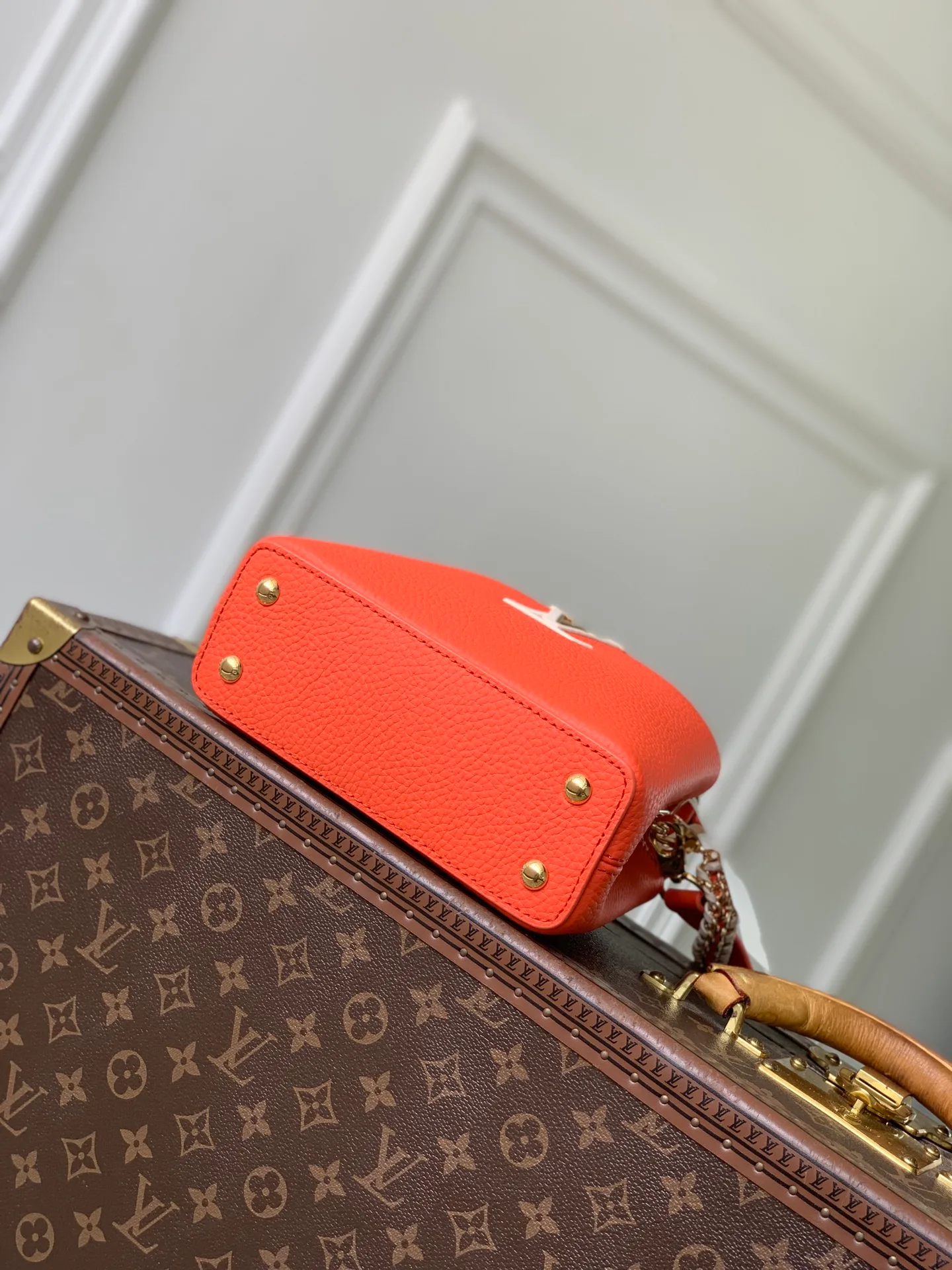Классические Сумки Женские Louis Vuitton 18147582