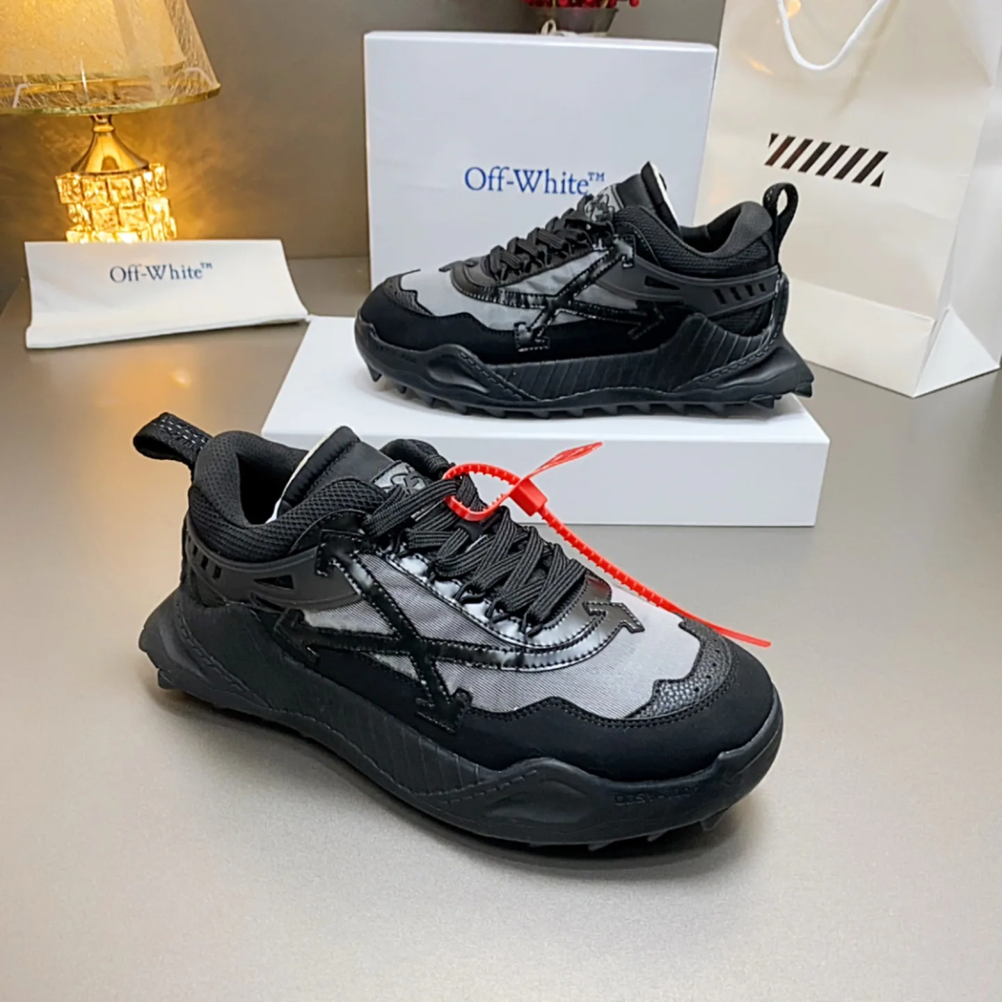 Кроссовки Женские Off-White 17530540