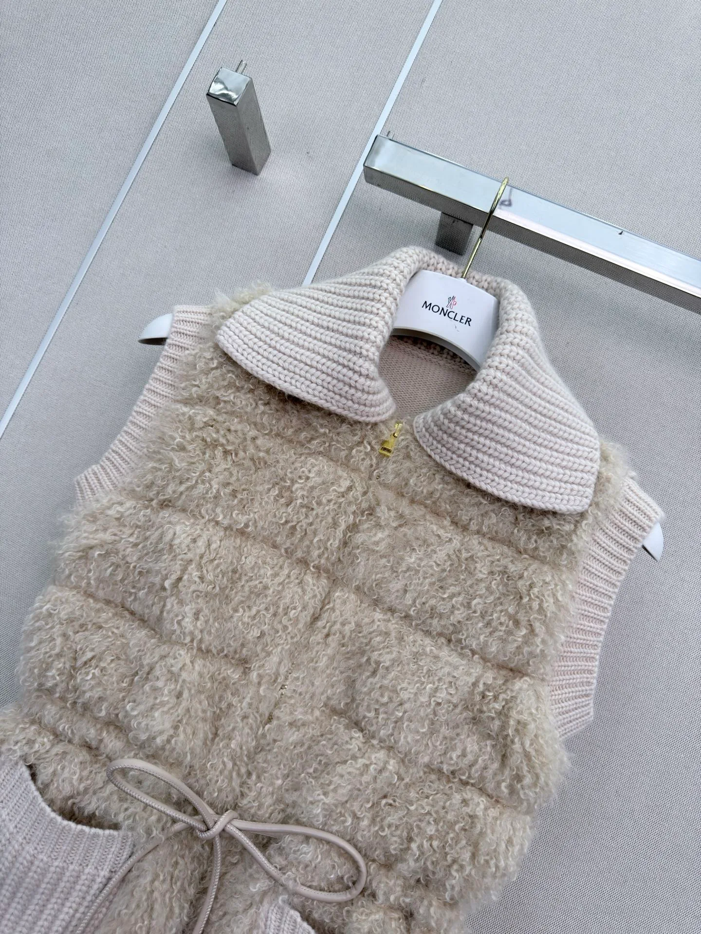 Жилеты Женские Moncler 18108848