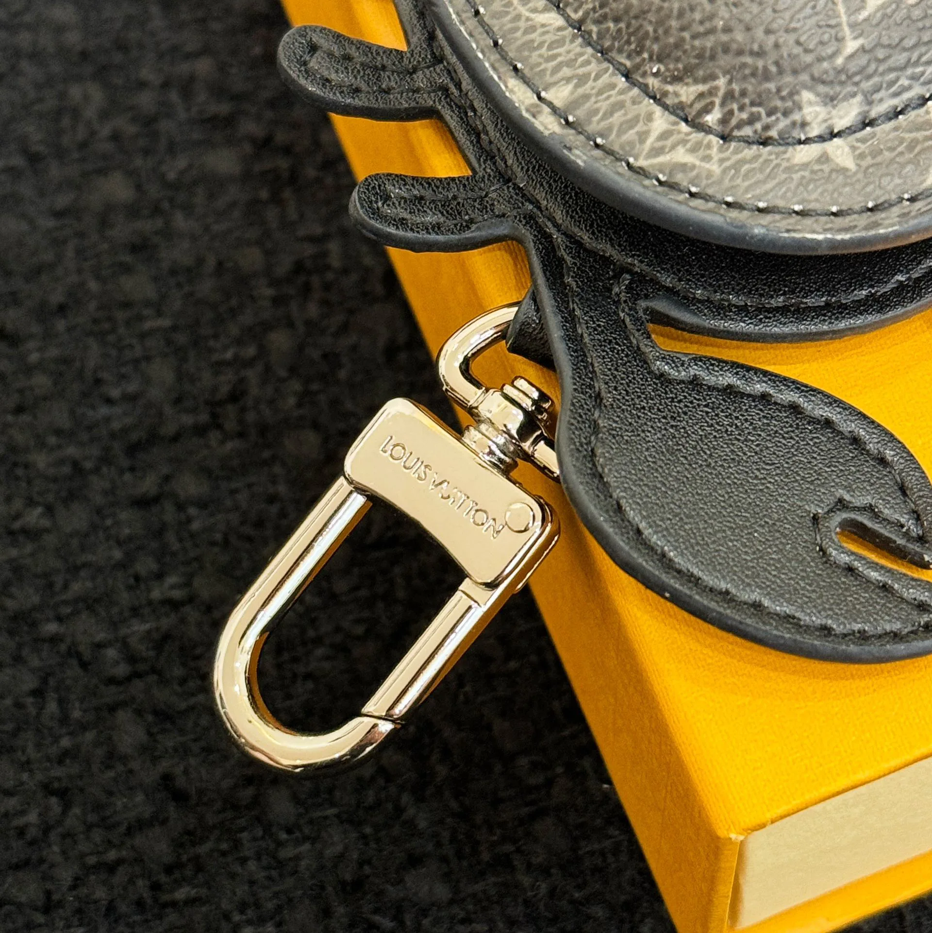 Ключницы Louis Vuitton 18593