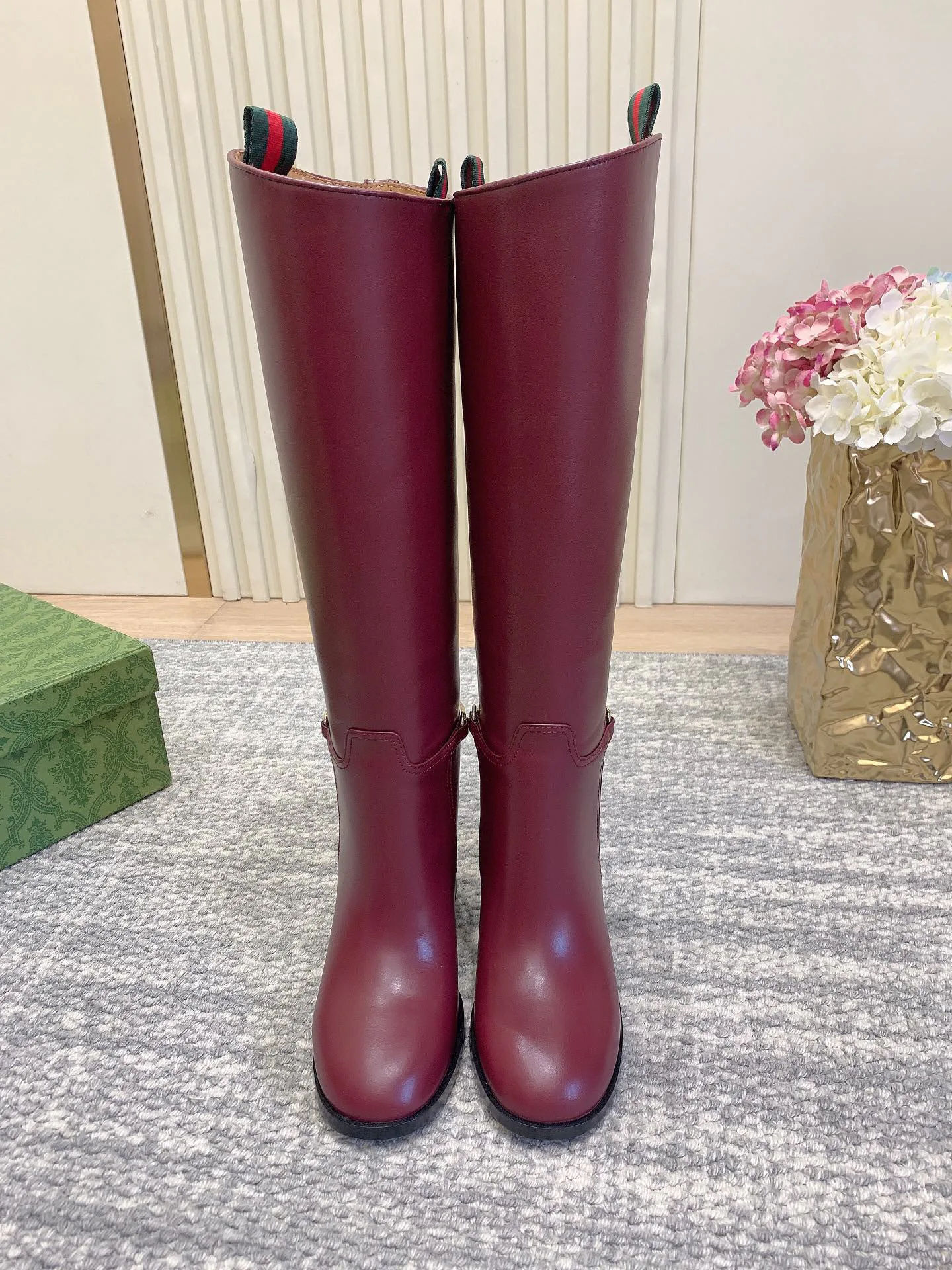 Сапоги Женские Gucci 689869