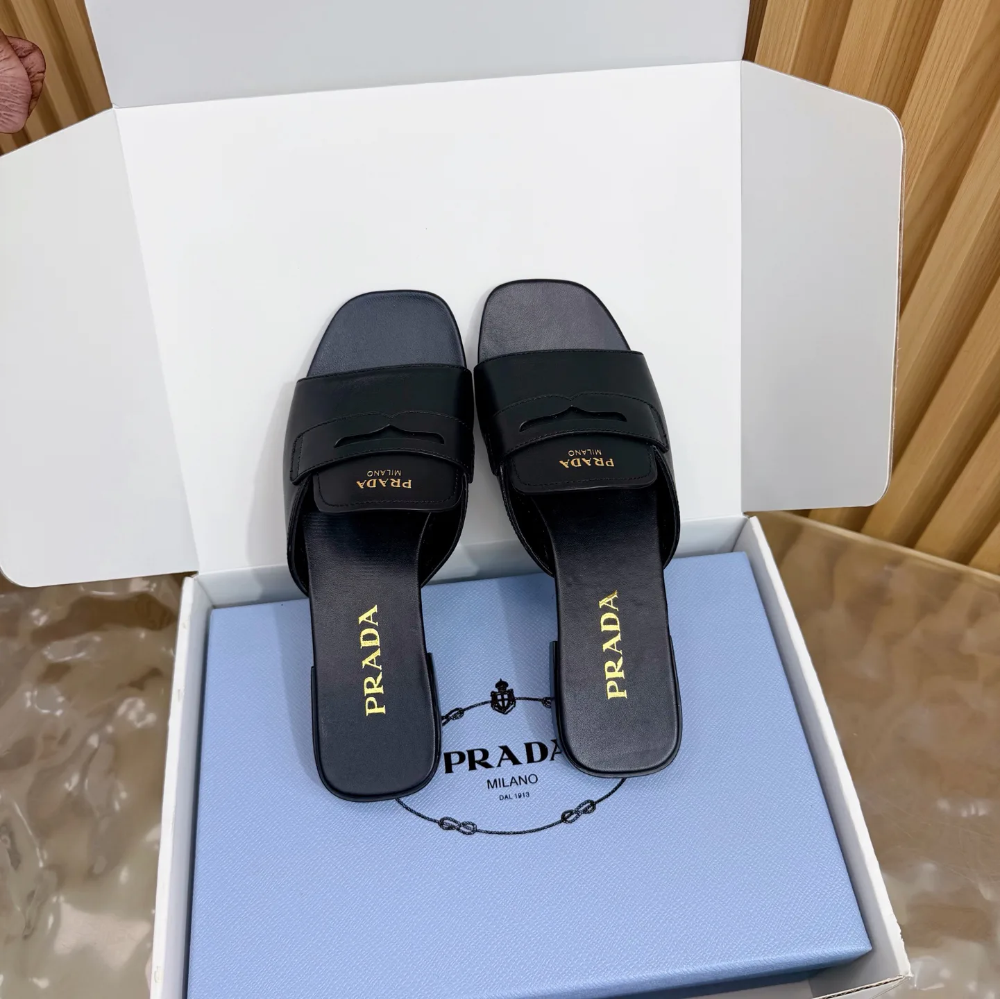 Босоножки Женские Prada 11776970