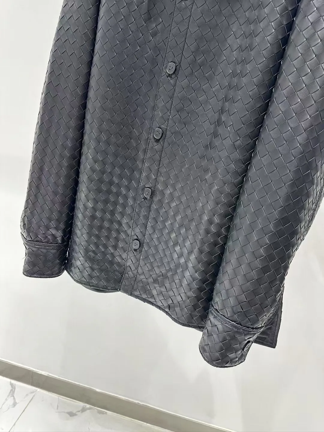 Кожаные Куртки И Дублёнки Женские Bottega Veneta 13997682