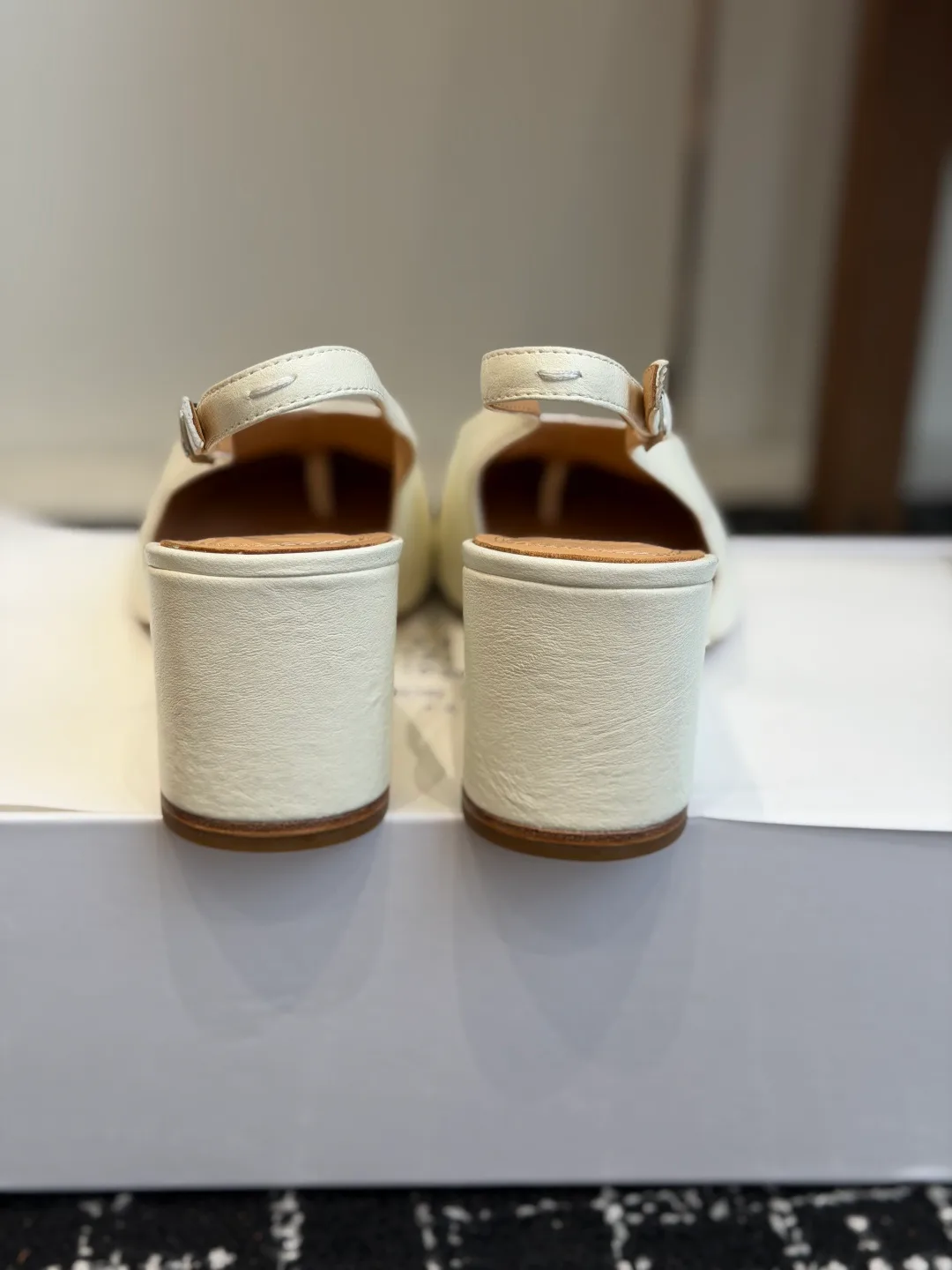 Босоножки Женские Maison Margiela 17997939