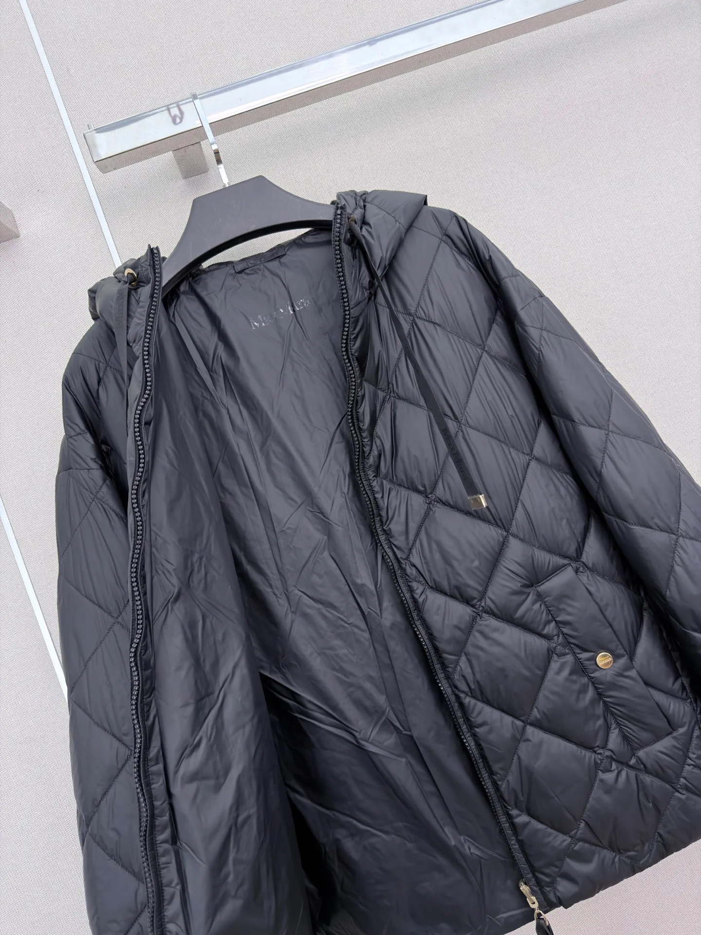 Куртки И Пуховики Женские Max Mara 18108352