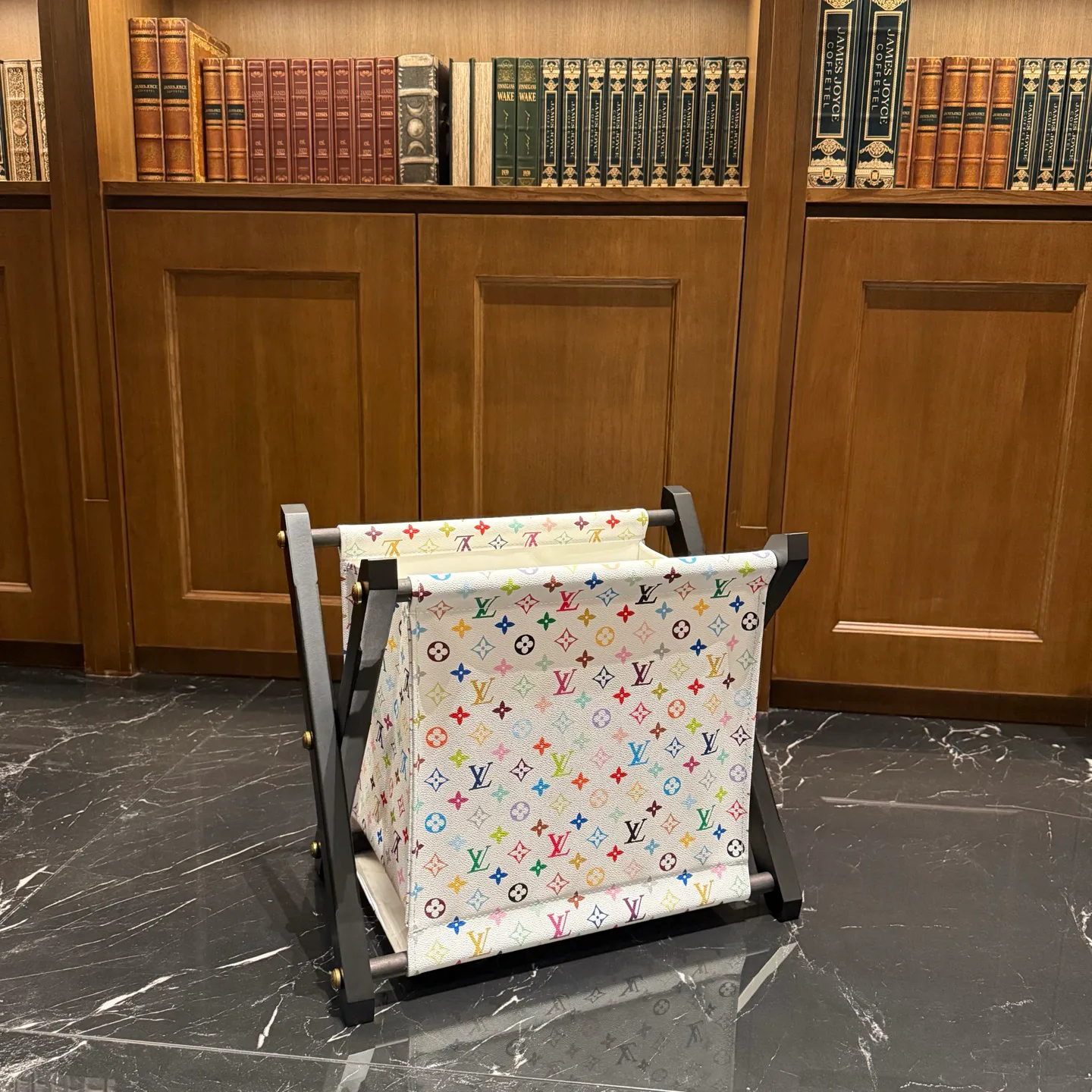 Текстиль Louis Vuitton 11272260