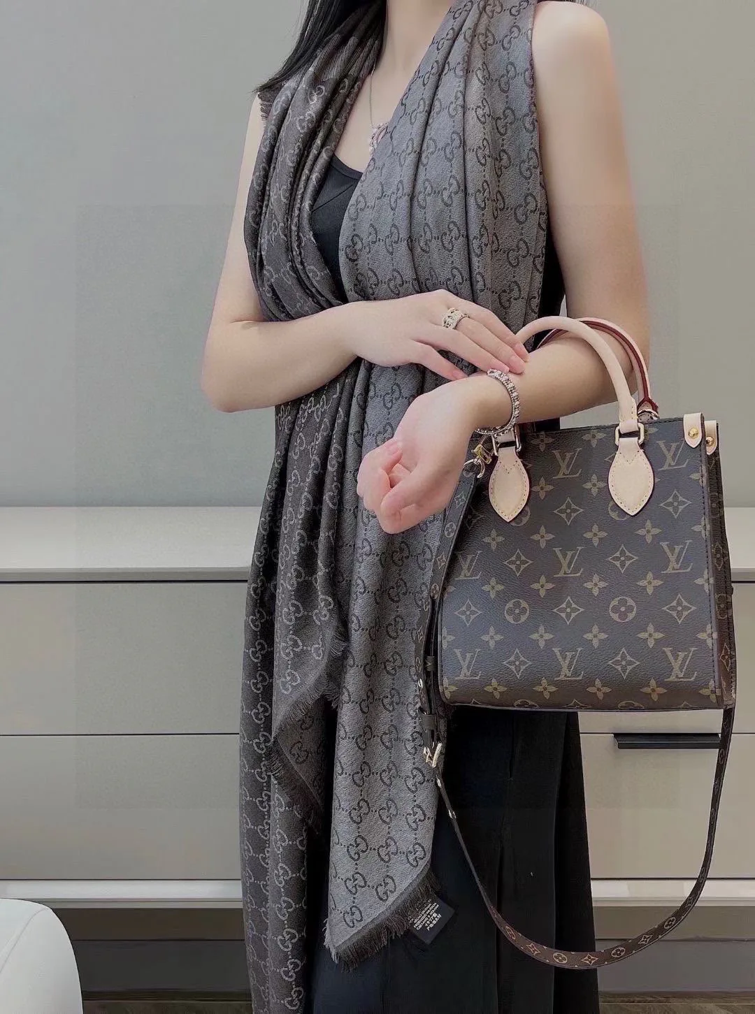 Шарфы Gucci 11633398